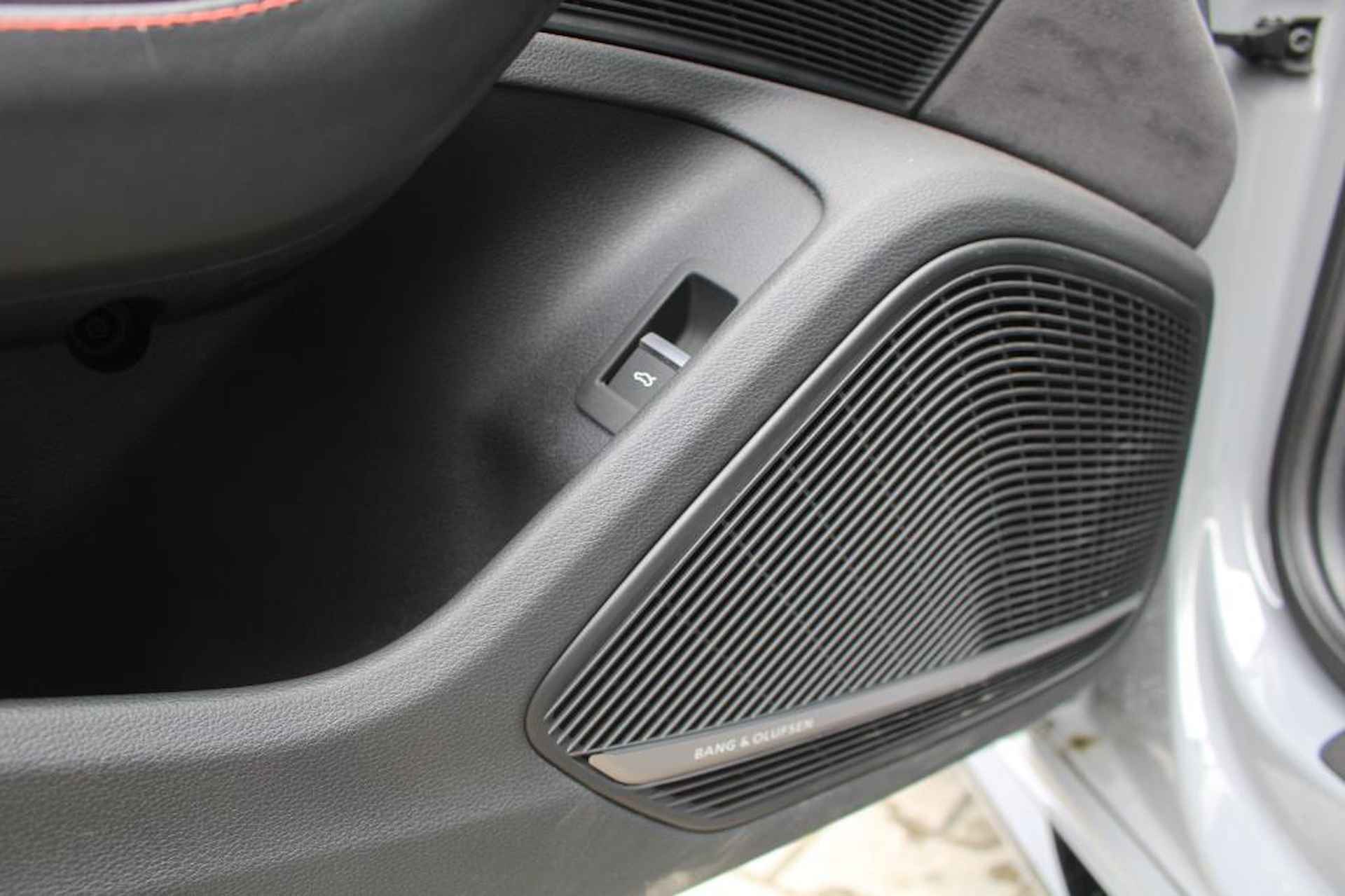 Audi RS4 2.9 TFSI RS4 Keramisch/360 camera/Bang&Olufsen/20Inch/Nardo Grey/RS Stoelen masage functie/ 150.000 nw prijs - 9/14
