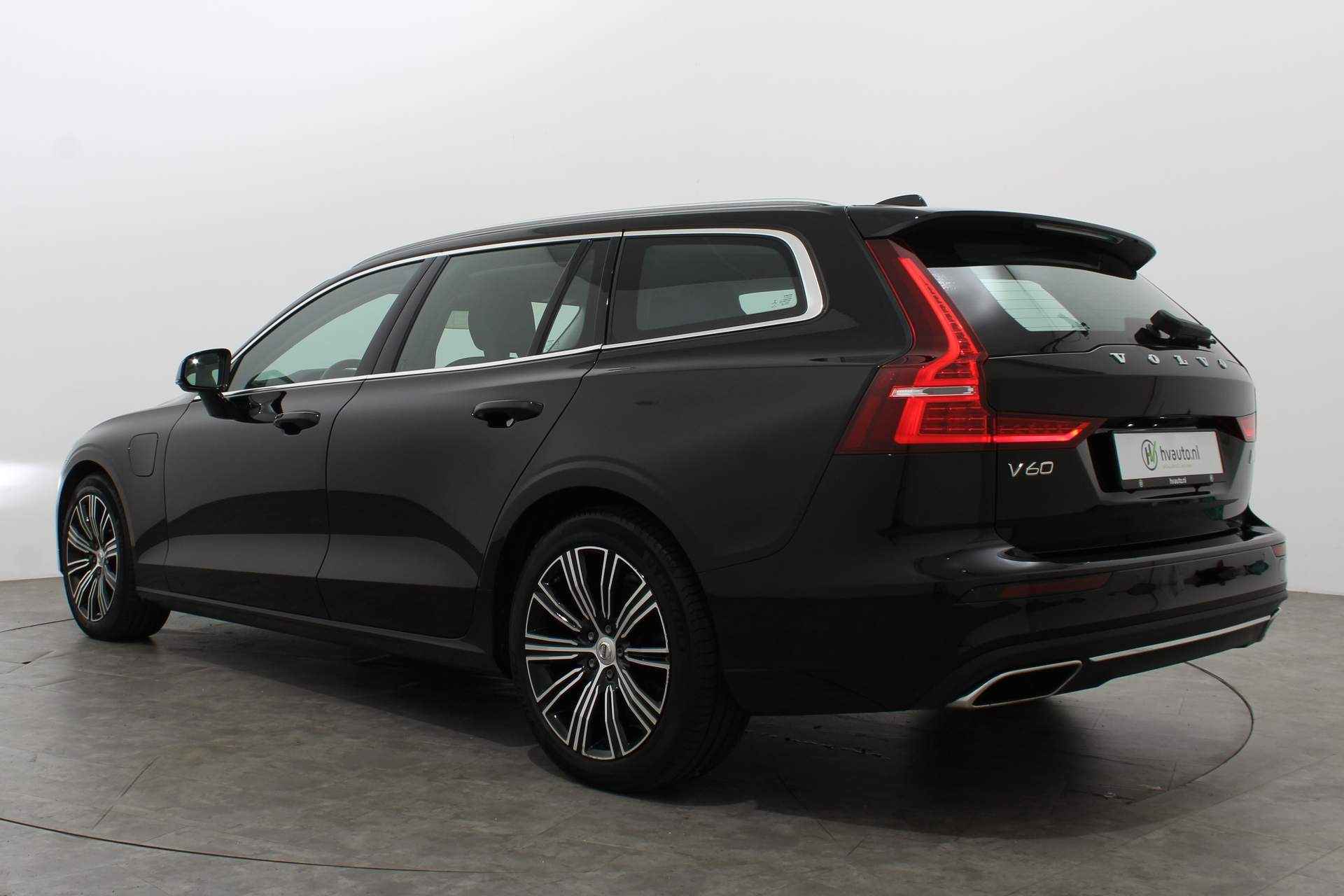 Volvo V60 2.0 T6 340PK RECHARGE AWD INSCRIPTION EXPR. AUT8 | Navi | Parking Pack | Winterpakket - 4/42