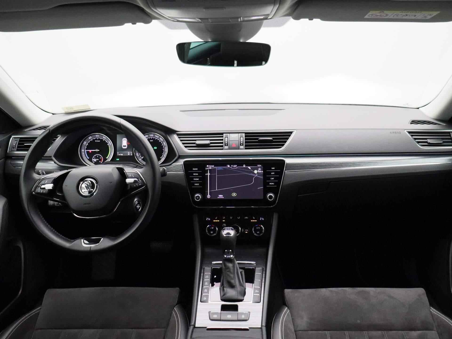 Skoda Superb Combi 1.4 TSI iV Business Edition Plus | HALF LEDER | NAVIGATIE | ELEK.STOEL | KEYLESS | CAMERA | - 36/42