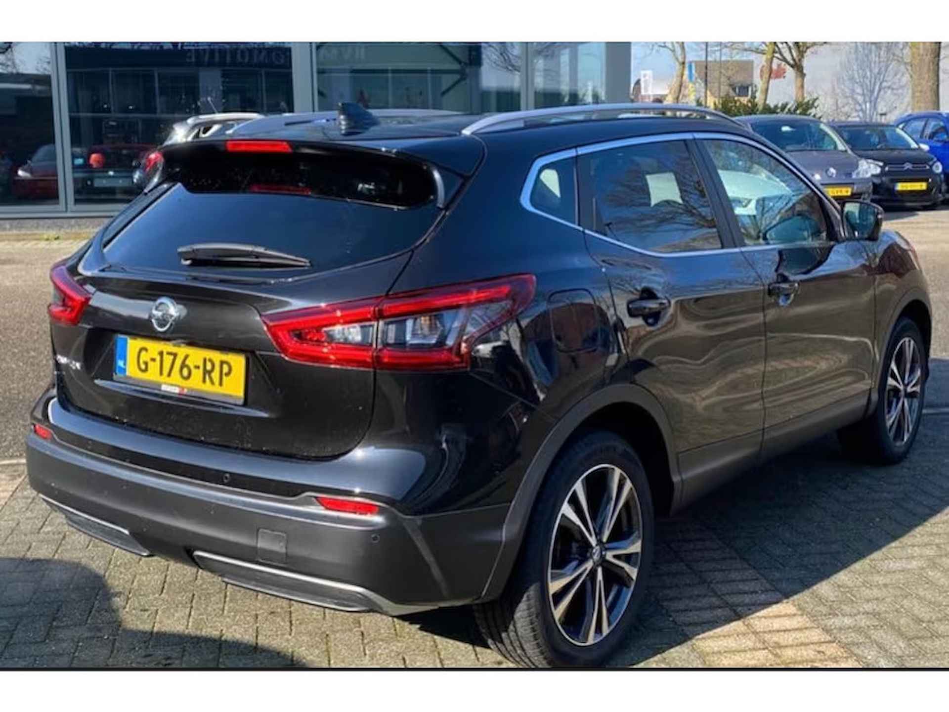 Nissan QASHQAI 1.3 DIG-T N-Connecta | Camera | Navi | LED | Climate & Cruise c. | PDC | 18" LMV | - 6/19