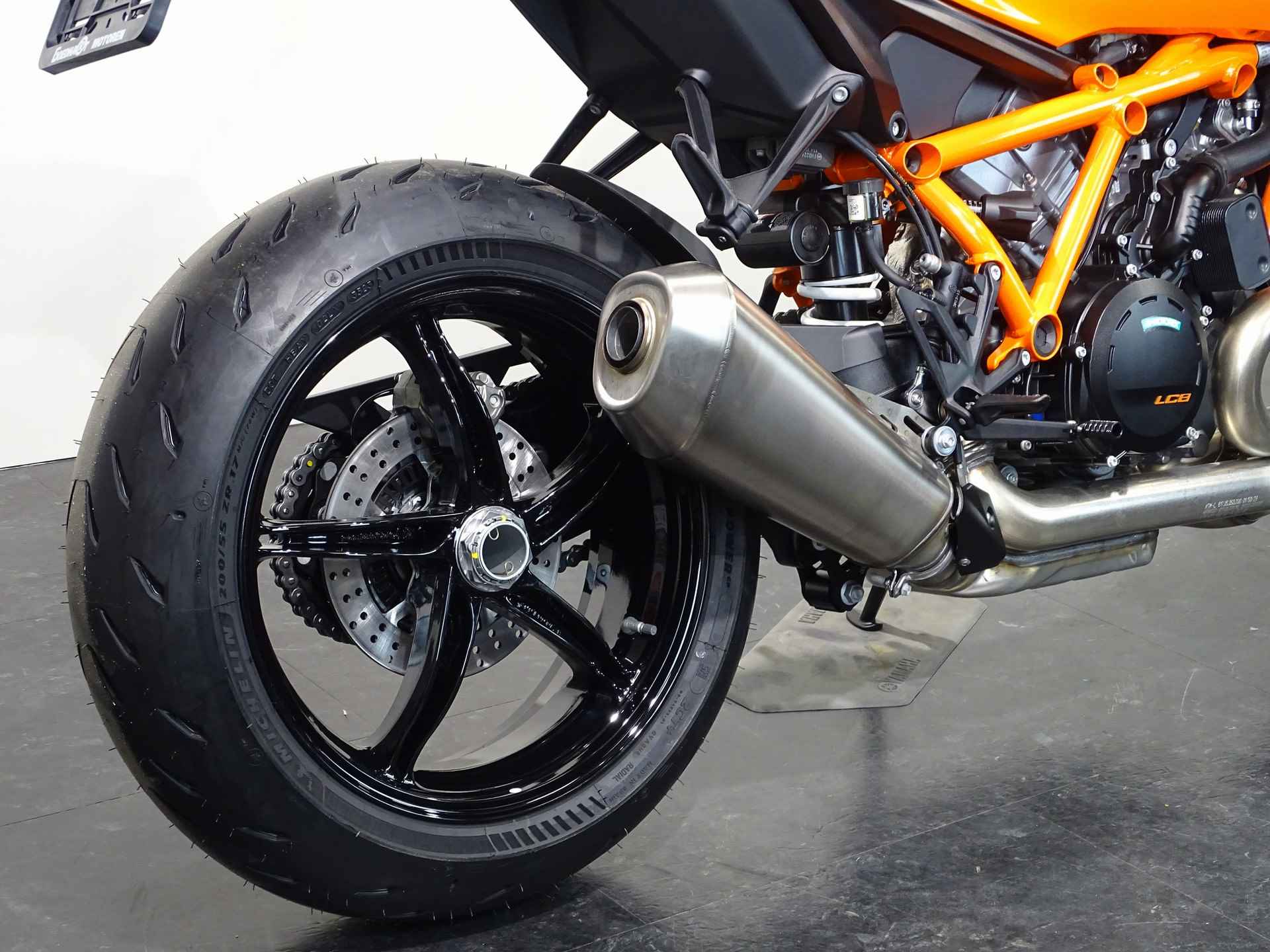 KTM 1390 SUPERDUKE R - 7/13