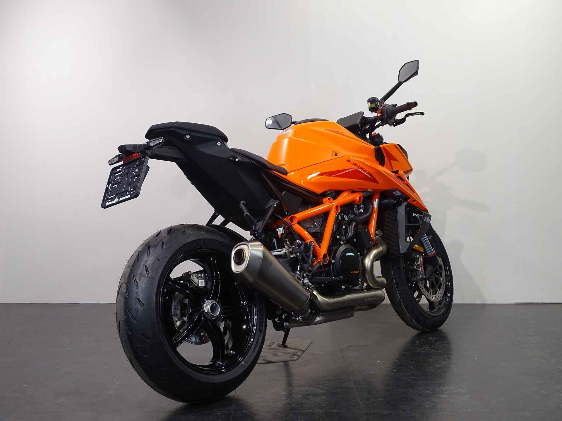 KTM 1390 SUPERDUKE R - 11/13