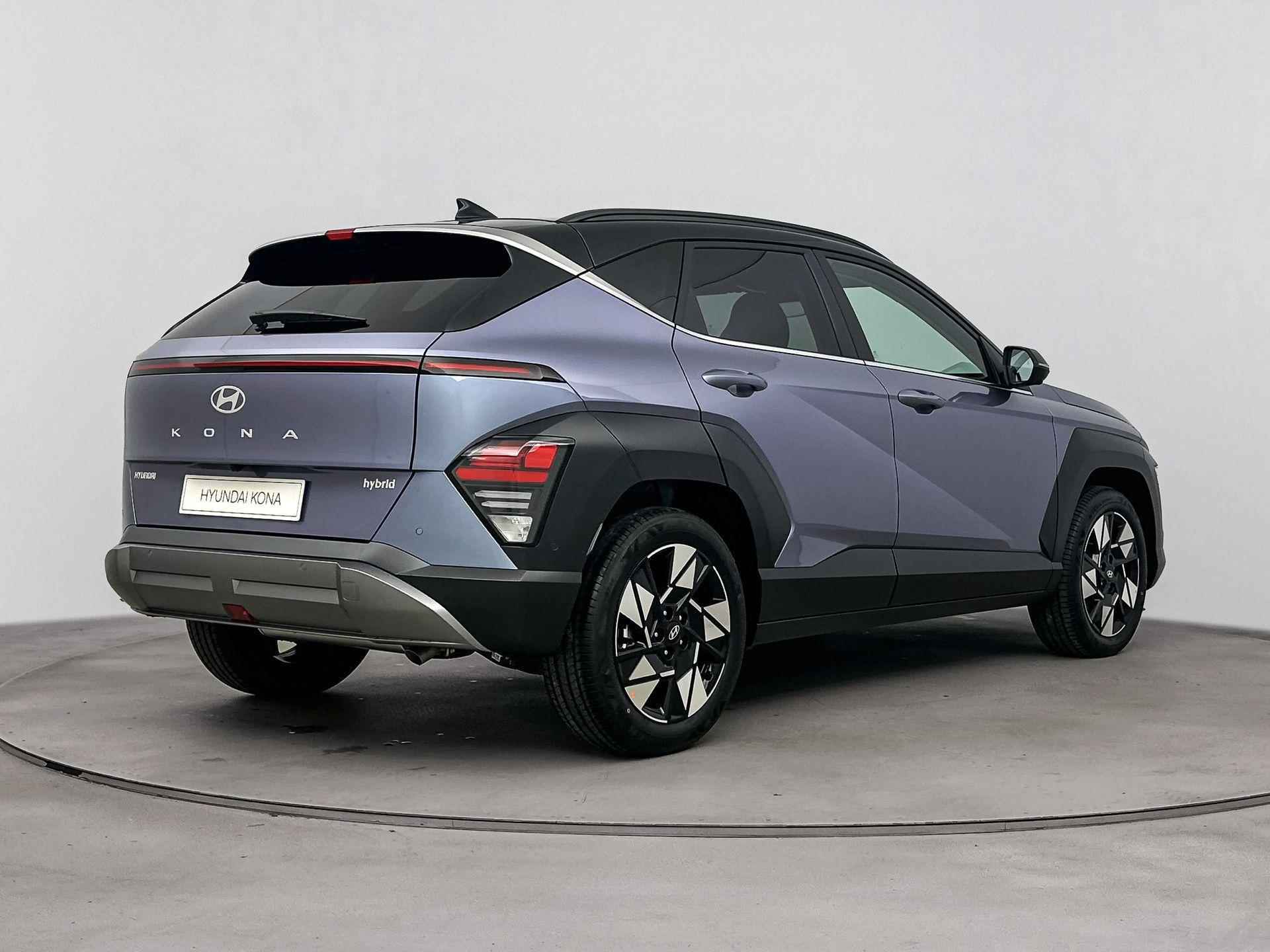 Hyundai Kona 1.6 GDI HEV Premium Sky | Incl. €1500,- Smart Bonus! | Panoramadak | Leer | Memory | 18" Lm-wielen | Stoel + stuurverwarming | Navigatie | 360 Camera | Adaptive cruise control | - 3/32