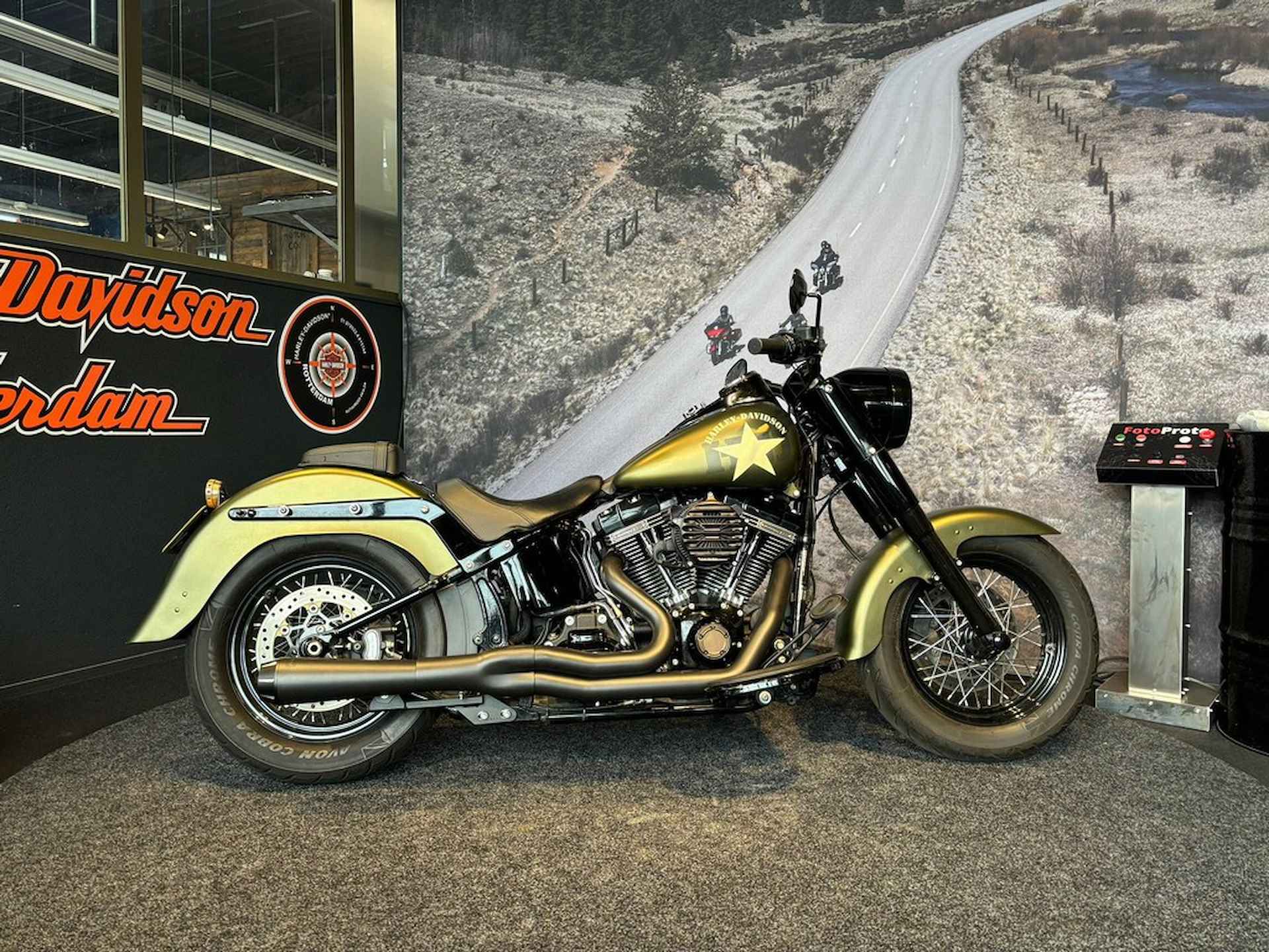 Harley-Davidson FLSS Softail Slim S - 4/10