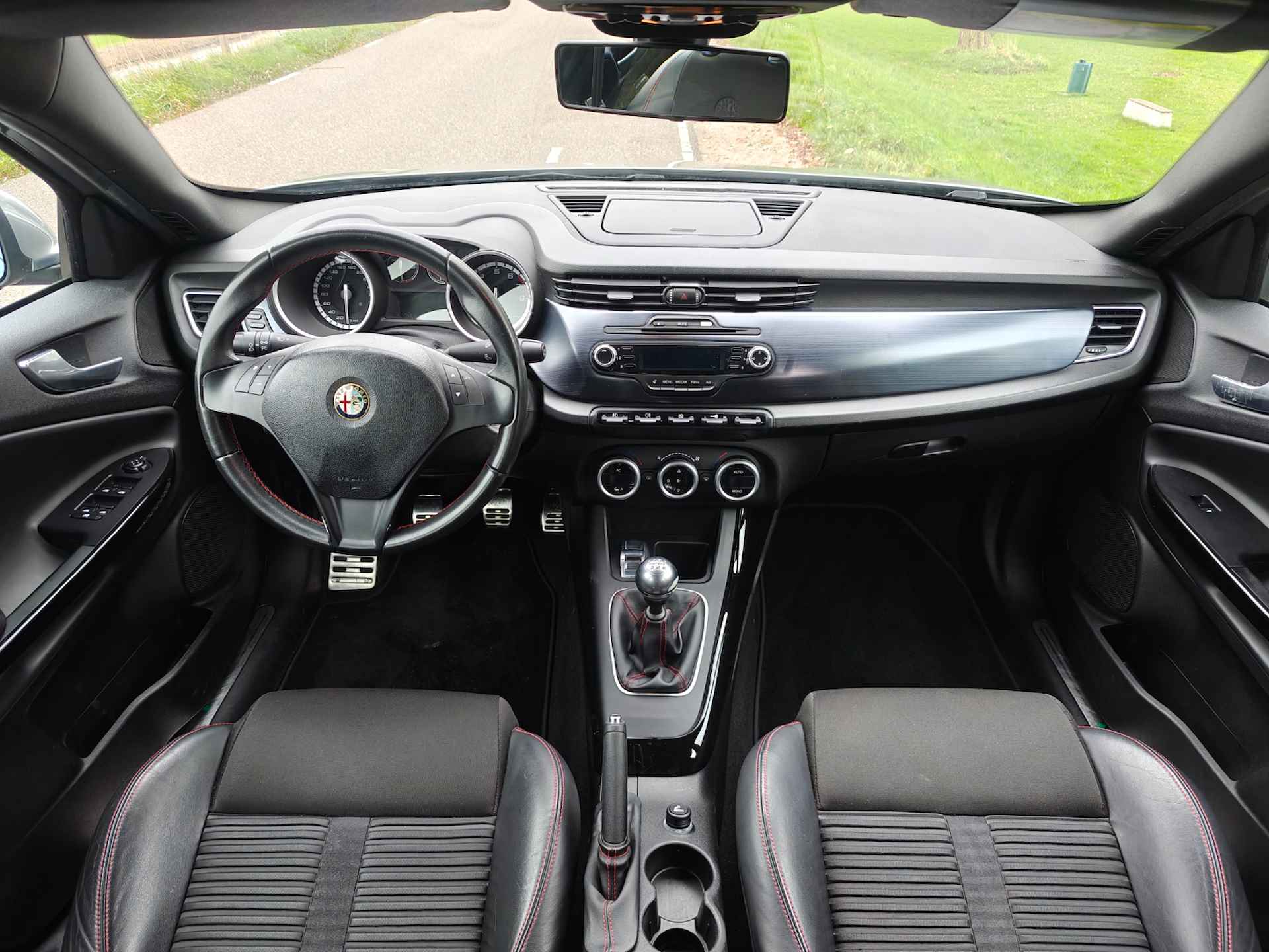 Alfa Romeo Giulietta 1.4 Turbo 170PK Distinctive - 3/35