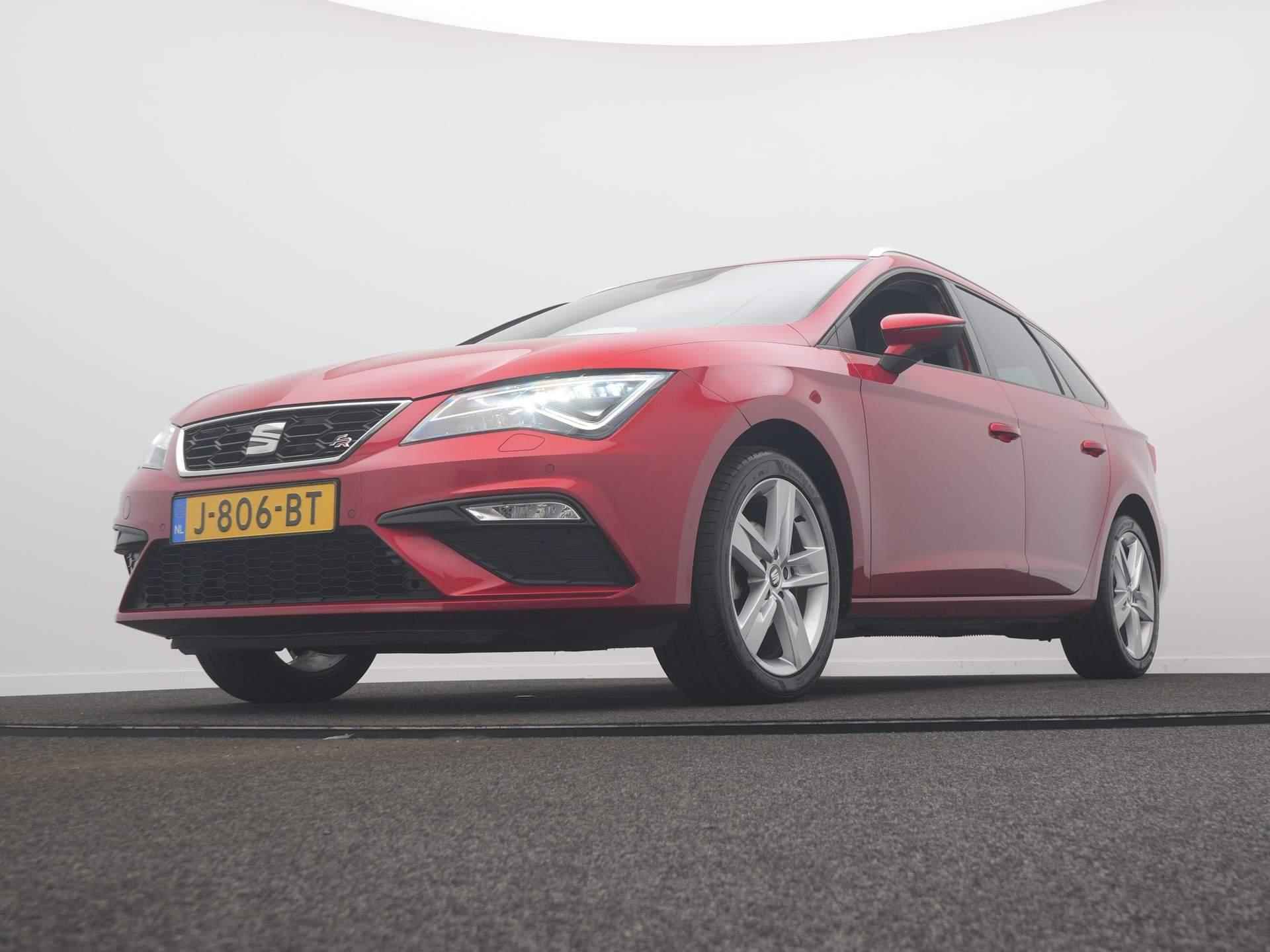 SEAT Leon ST 1.0 TSI FR Ultimate Edition / Camera / Sensoren / Digital Dash / Beats-Audio - 9/53