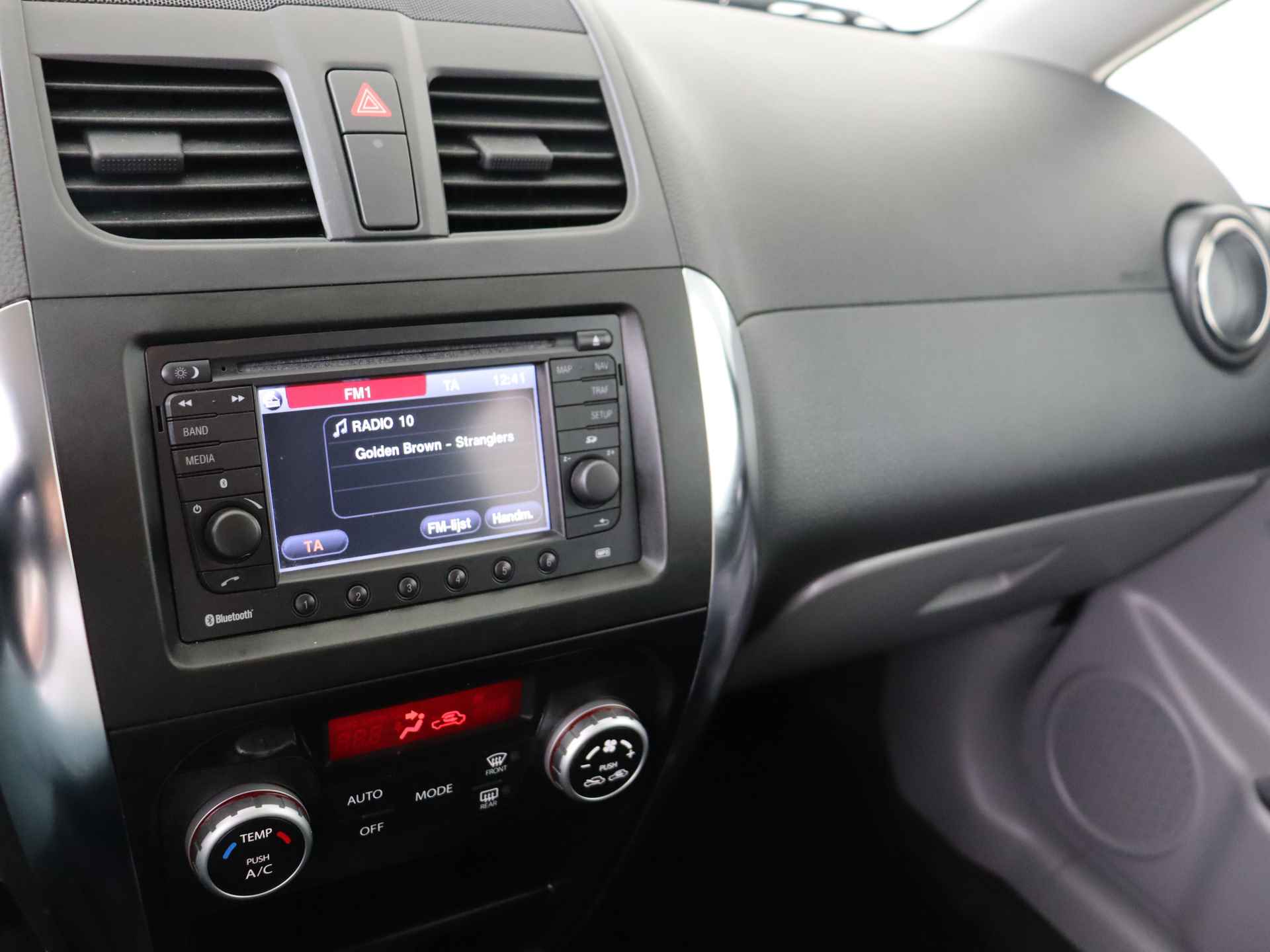 Suzuki SX4 1.6 Executive I Navigatie I Climate Control I Trekhaak I - 8/43