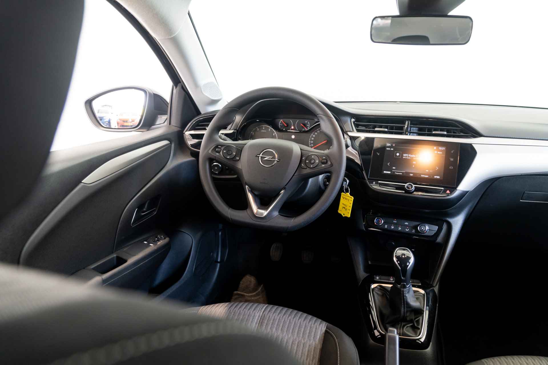 Opel Corsa 1.2 Edition | Apple Carplay & Android Auto | Lichtmetaal | Parkeersensoren | Cruise Controle | Orgineel NL AUTO!! | - 28/30