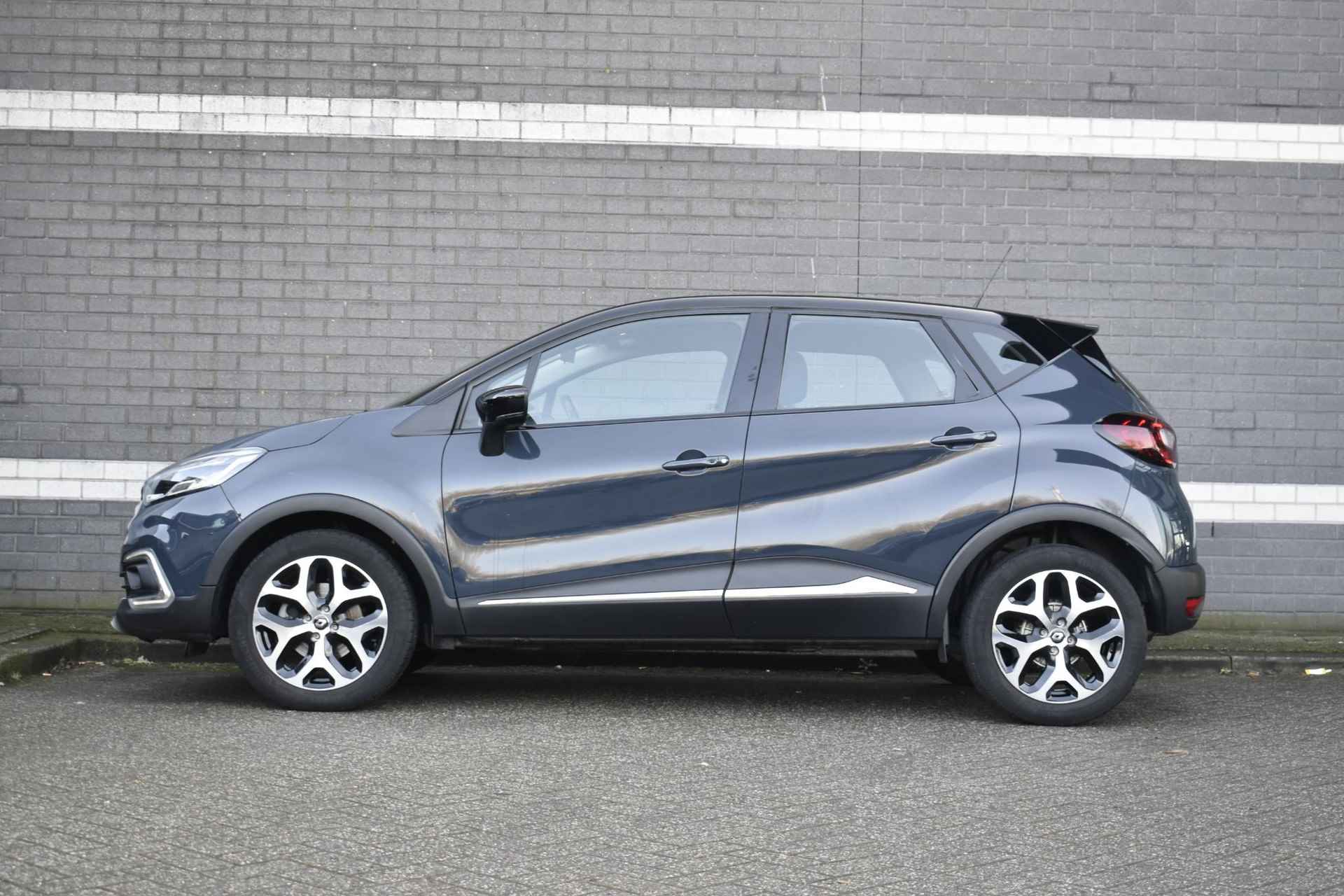 Renault Captur 1.2 TCe Limited / Navi / Camera / Trekhaak / Keyless / Automaat - 5/41