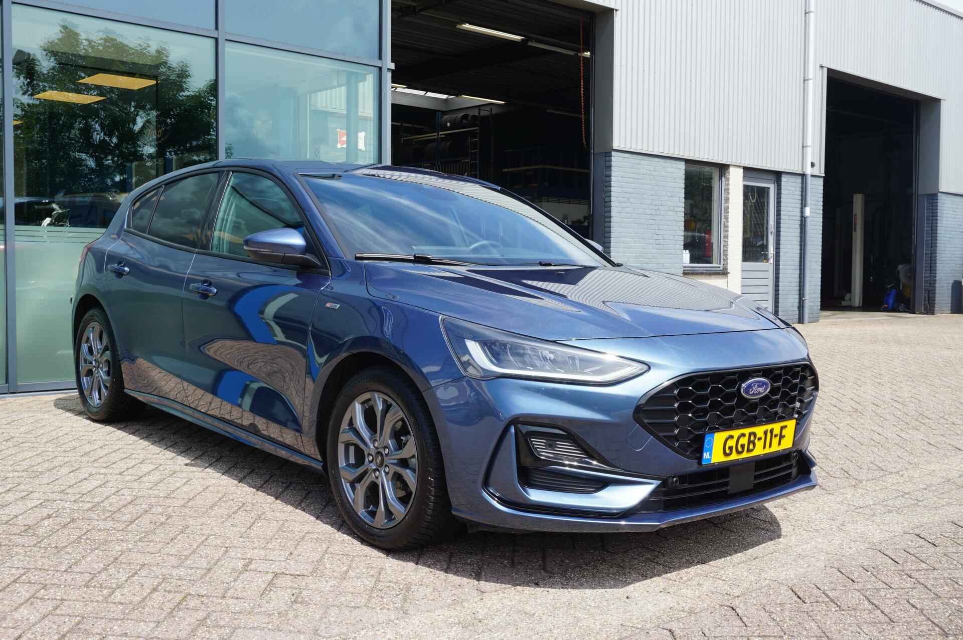 Ford Focus 1.0 EcoBoost Hybrid ST Line 125PK Automaat SYNC 4 Groot Scherm Winterpack Adaptieve Cruise Climate Navi Camera Blind Spot Full LED  *1500KG Trekgewicht* - 2/35