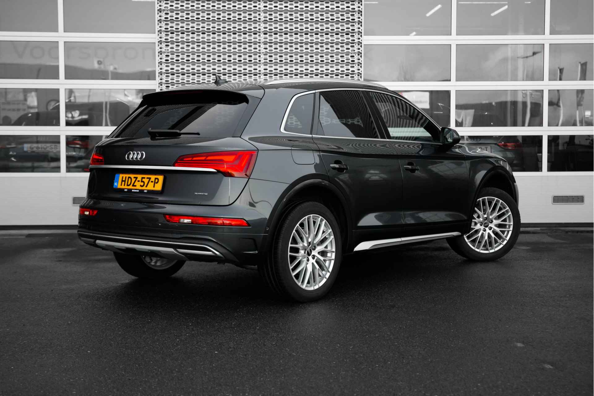 Audi Q5 50 TFSI e 299pk Advanced edition | S-Line Interieur | Adaptive Cruise | Dodehoeksensor | 360 Camera | 20" | Keyless - 3/56