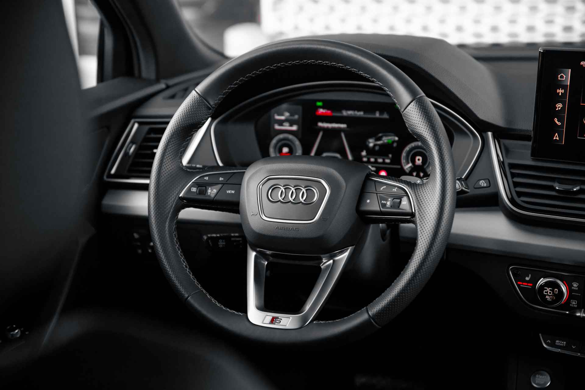 Audi Q5 50 TFSI e 299pk Advanced edition | S-Line Interieur | Adaptive Cruise | Dodehoeksensor | 360 Camera | 20" | Keyless - 10/56