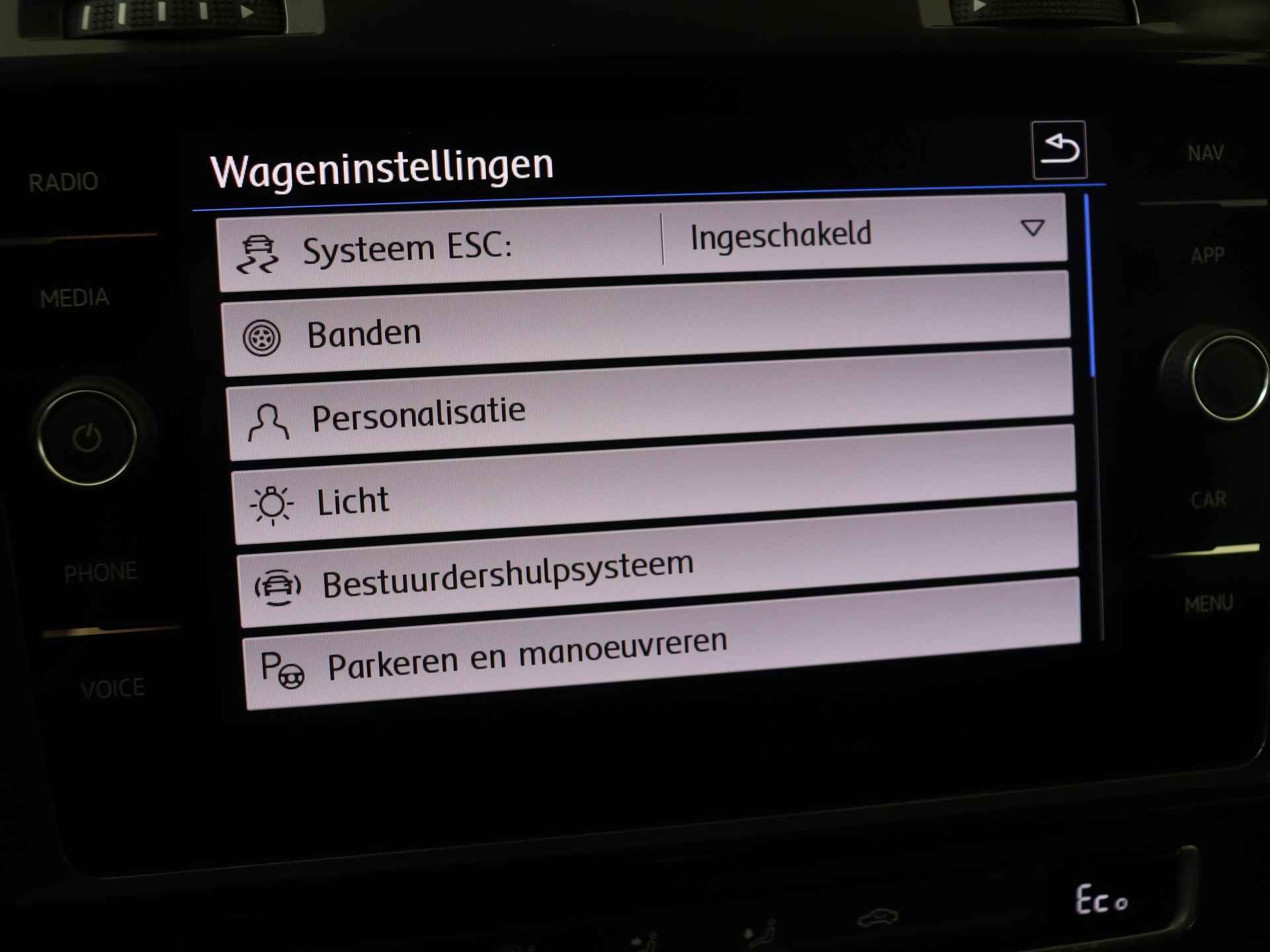 Volkswagen e-Golf E-DITION | Navigatie | Camera | Lichtmetalen Velgen Ypenburg - 20/45