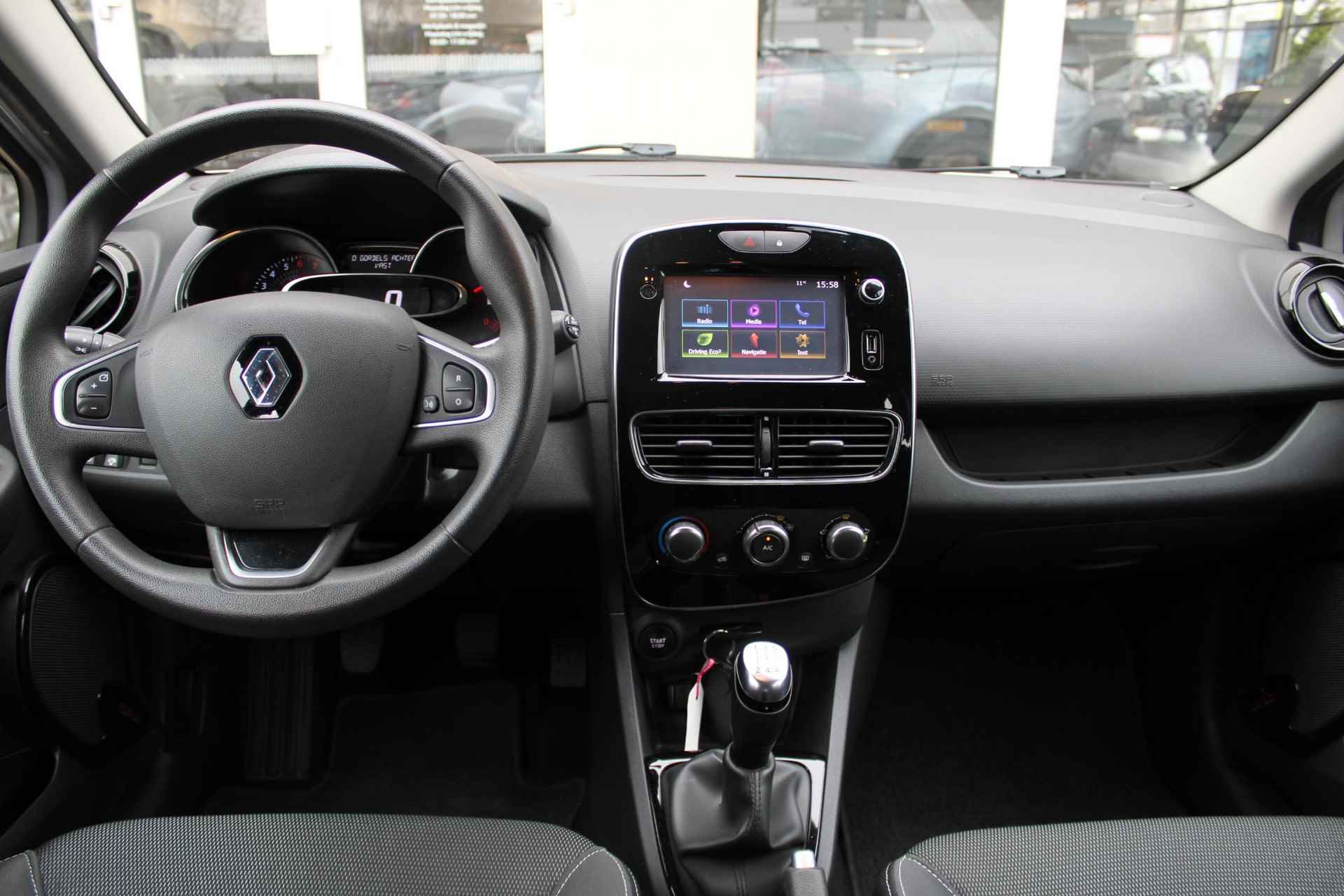 Renault Clio Estate 0.9 TCe Zen - 25/35