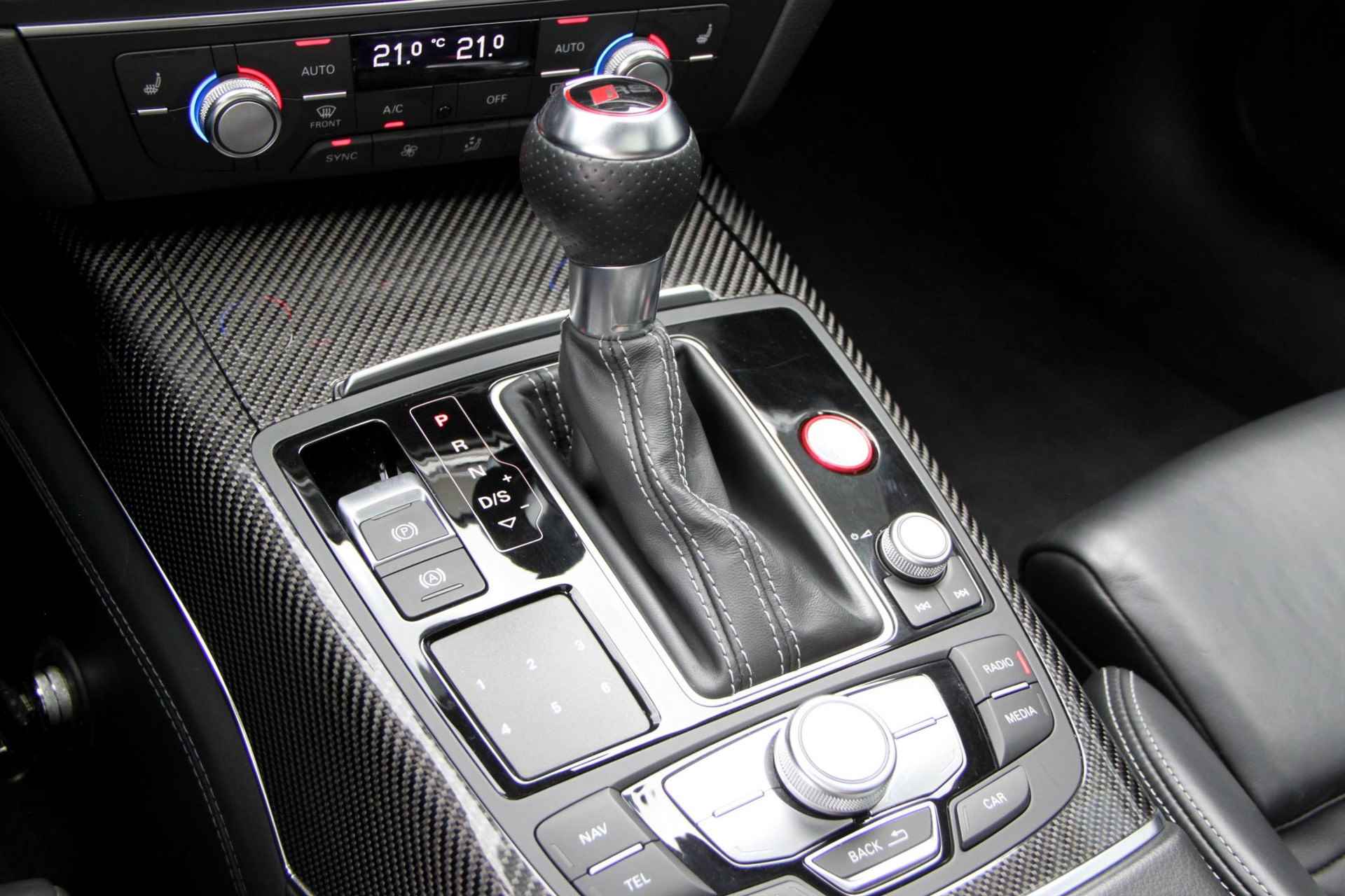 Audi RS6 Avant 4.0 TFSI quattro performance Pro Line Plus / DYNAMIC PLUS / PANODAK / HEADUP DISPLAY - 30/40