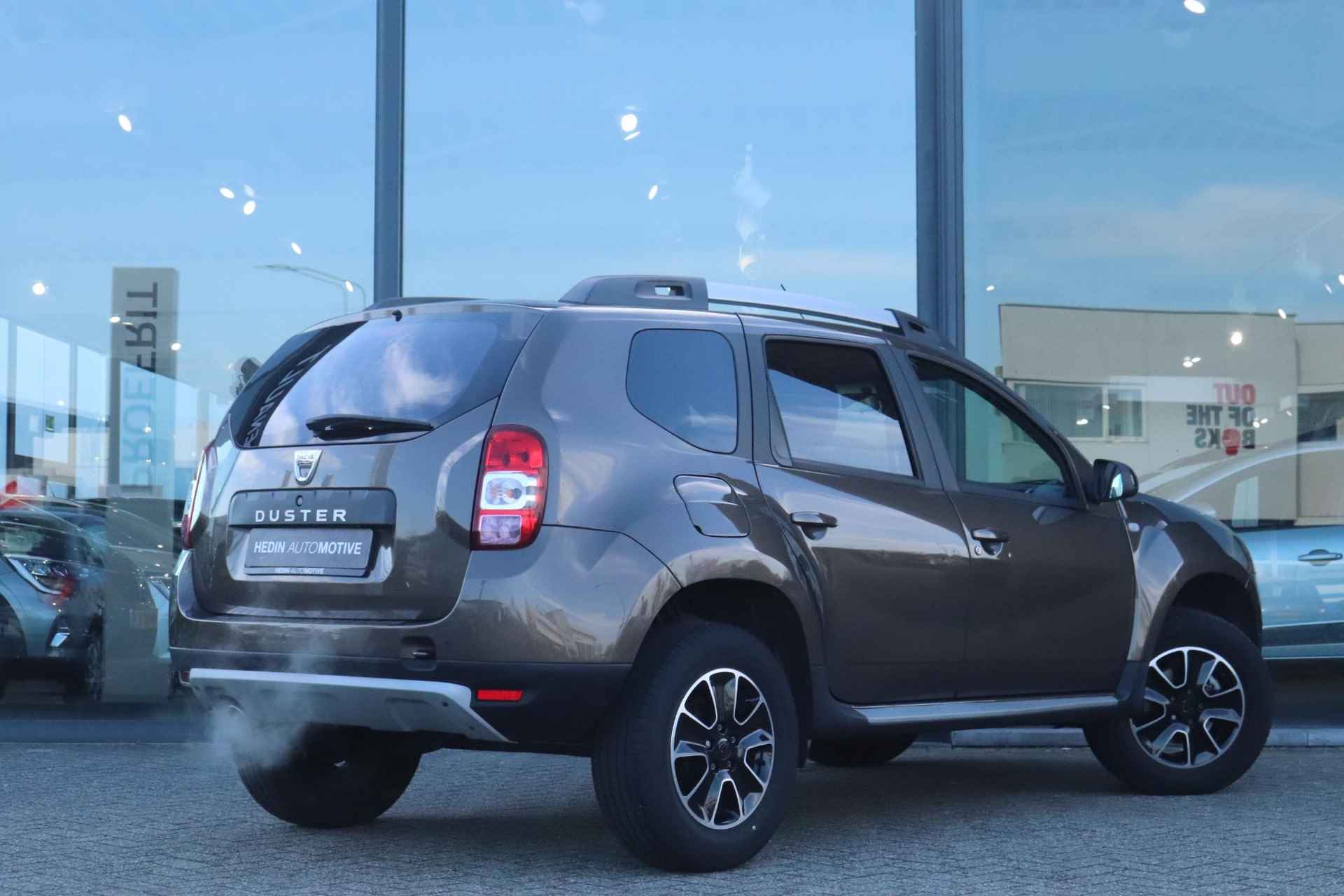 Dacia Duster 1.2 TCe 4x2 Blackshadow | Leder | Camera | Navigatie | Cruise Control | Climate Control | - 2/30