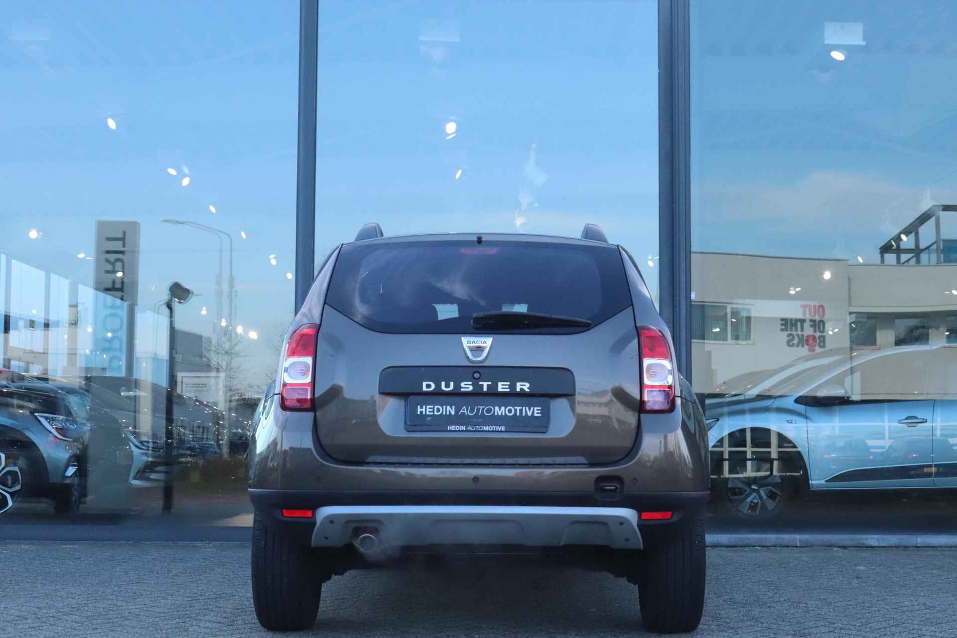 Dacia Duster 1.2 TCe 4x2 Blackshadow | Leder | Camera | Navigatie | Cruise Control | Climate Control | - 9/30