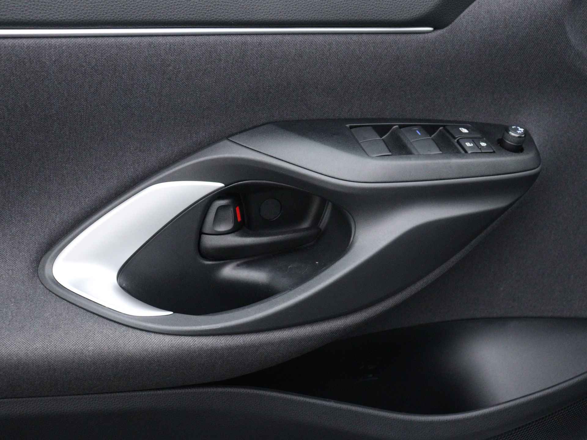Toyota Yaris Cross 1.5 Hybrid Active Limited | Apple CarPlay | Camera | LM Velgen | - 33/42