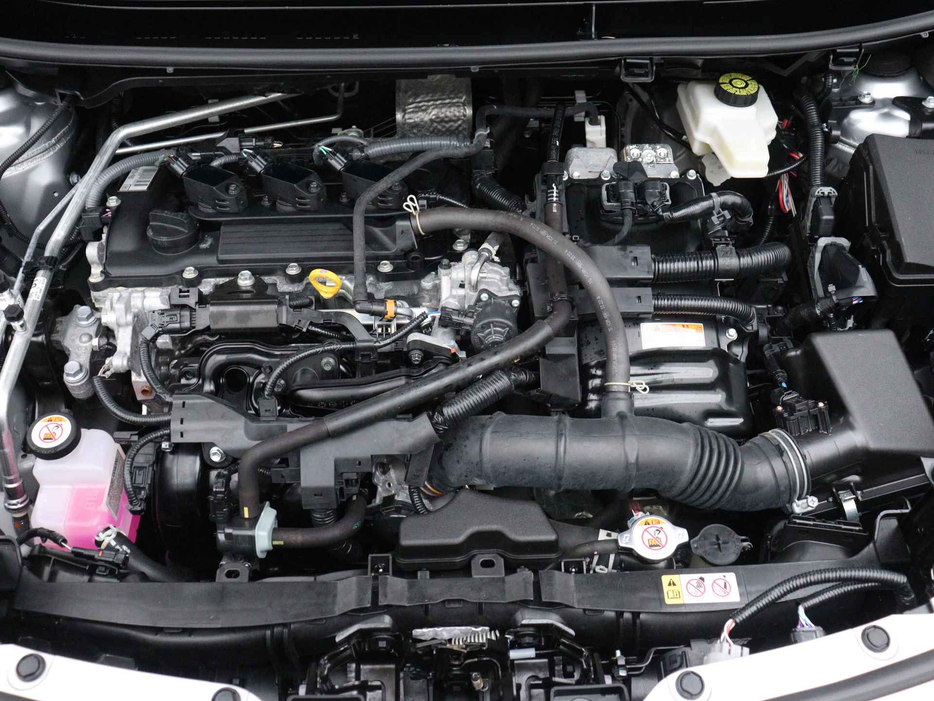 Toyota Yaris Cross 1.5 Hybrid Active Limited | Apple CarPlay | Camera | LM Velgen | - 40/42