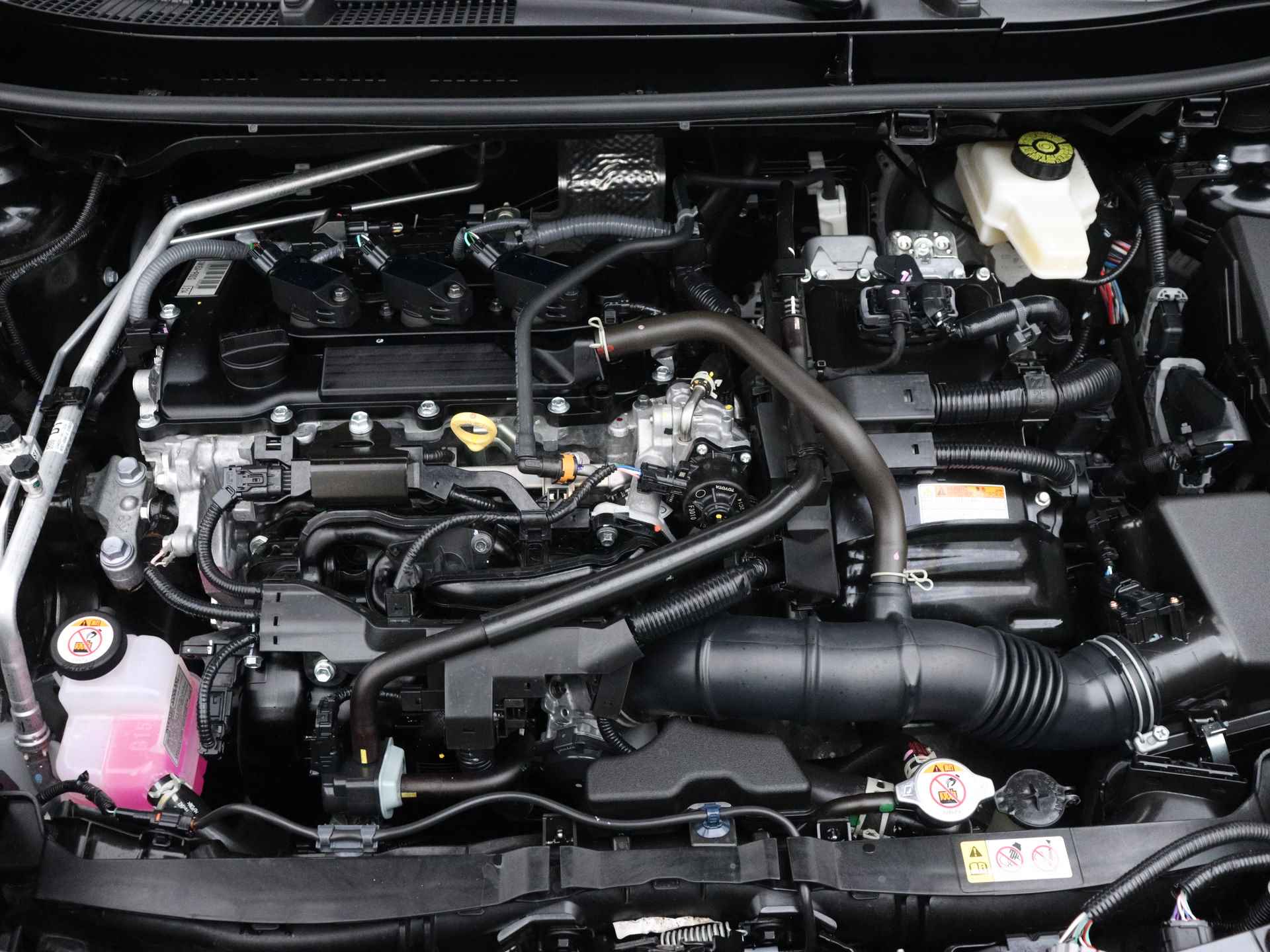Toyota Yaris Cross 1.5 Hybrid Dynamic Plus Limited | Dodehoek sensor | Parkeersensor voor en achter | Winter Pack | - 41/46