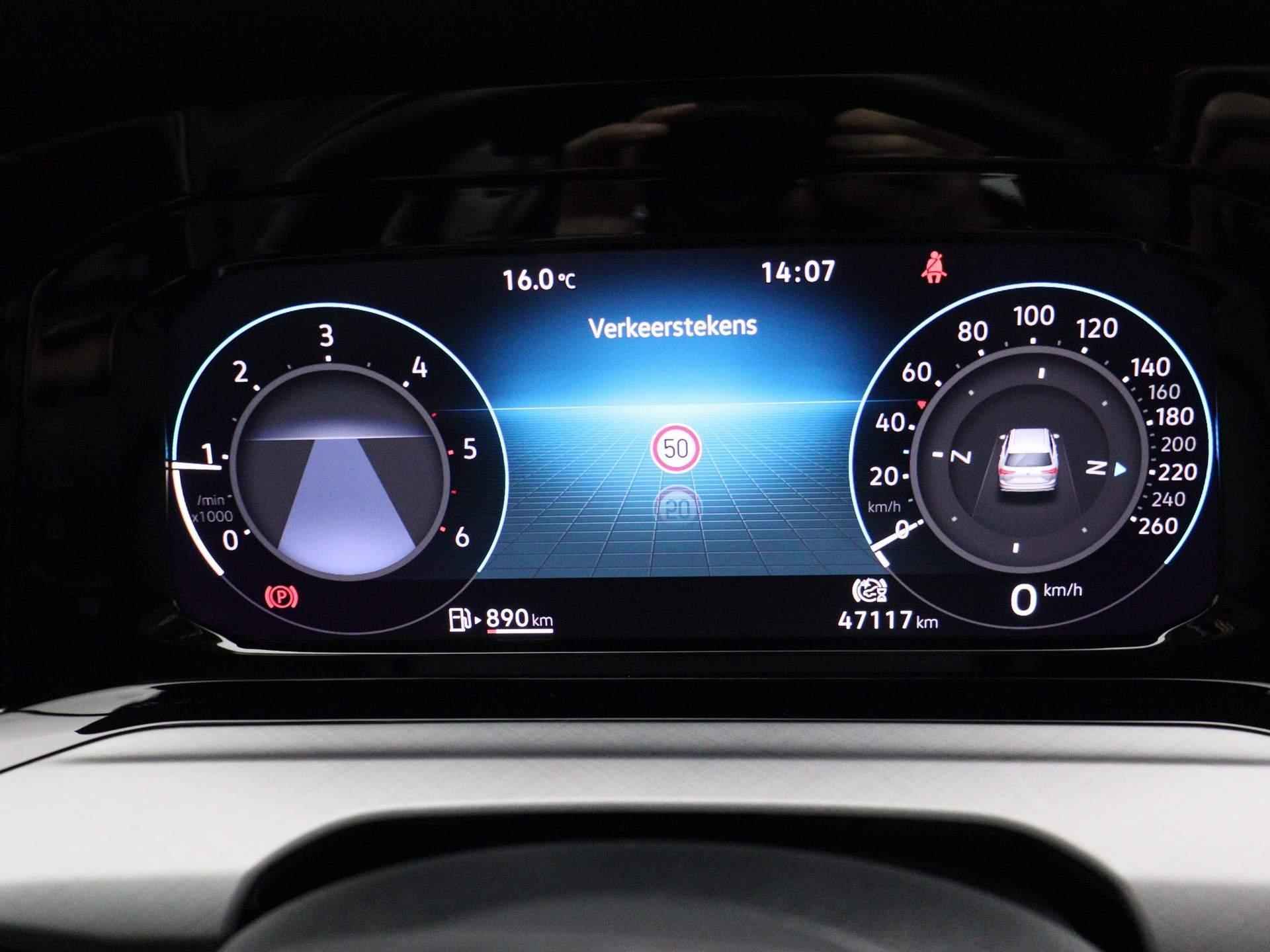 Volkswagen Golf Variant Life Business 2.0 TDI 115pk Trekhaak, Adaptive cruise control, Navigatie, Parkeersensoren, App connect, Stuurwiel verwarmd, LED verlichting, Airco, DAB, Stoelverwarming - 21/40