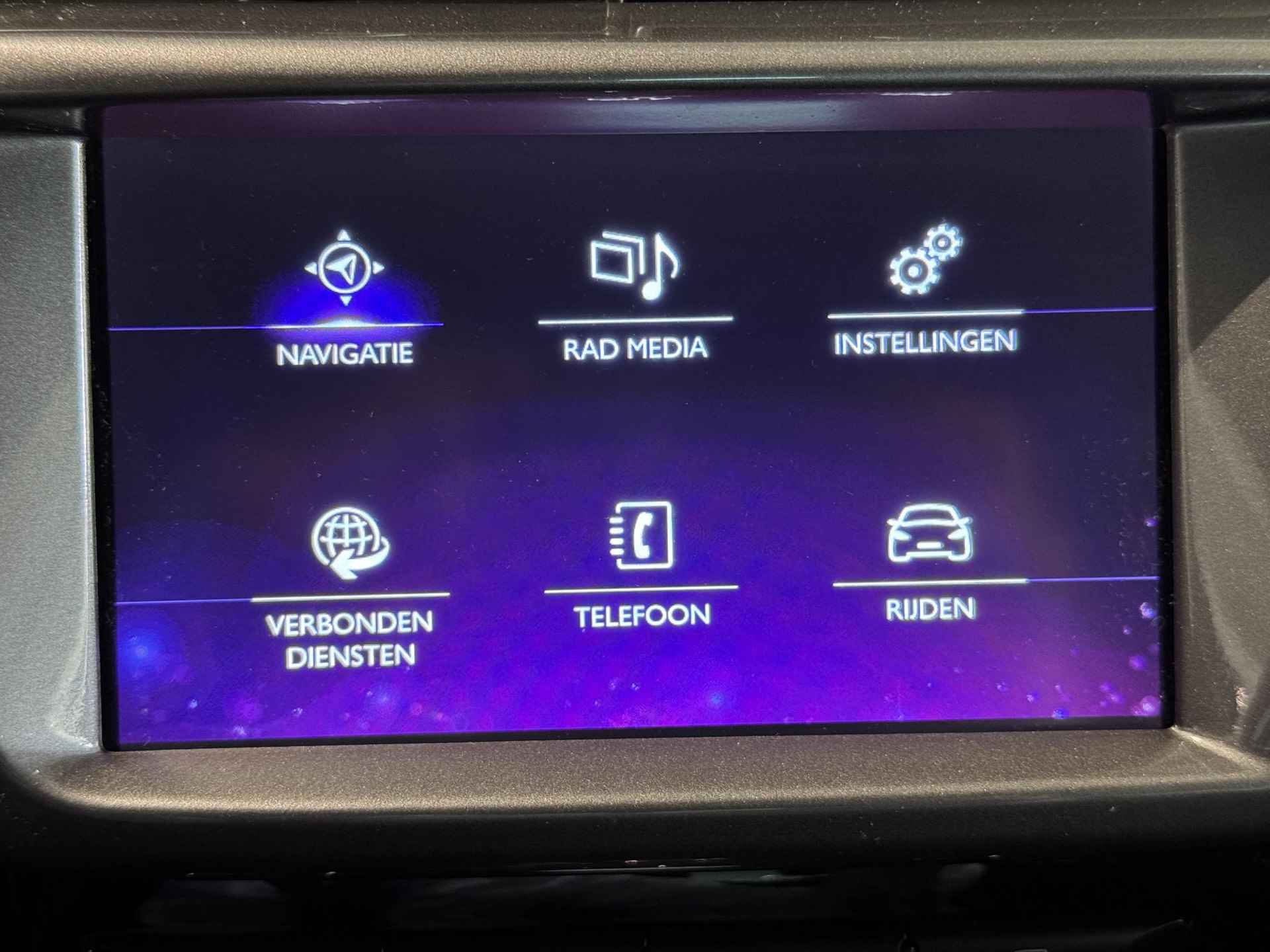 DS 3 1.2 PureTech So Chic | VOL AUTOMAAT  |  CLIMATE CONTROL  |  NAVIGATIE | KEURIG | - 19/33