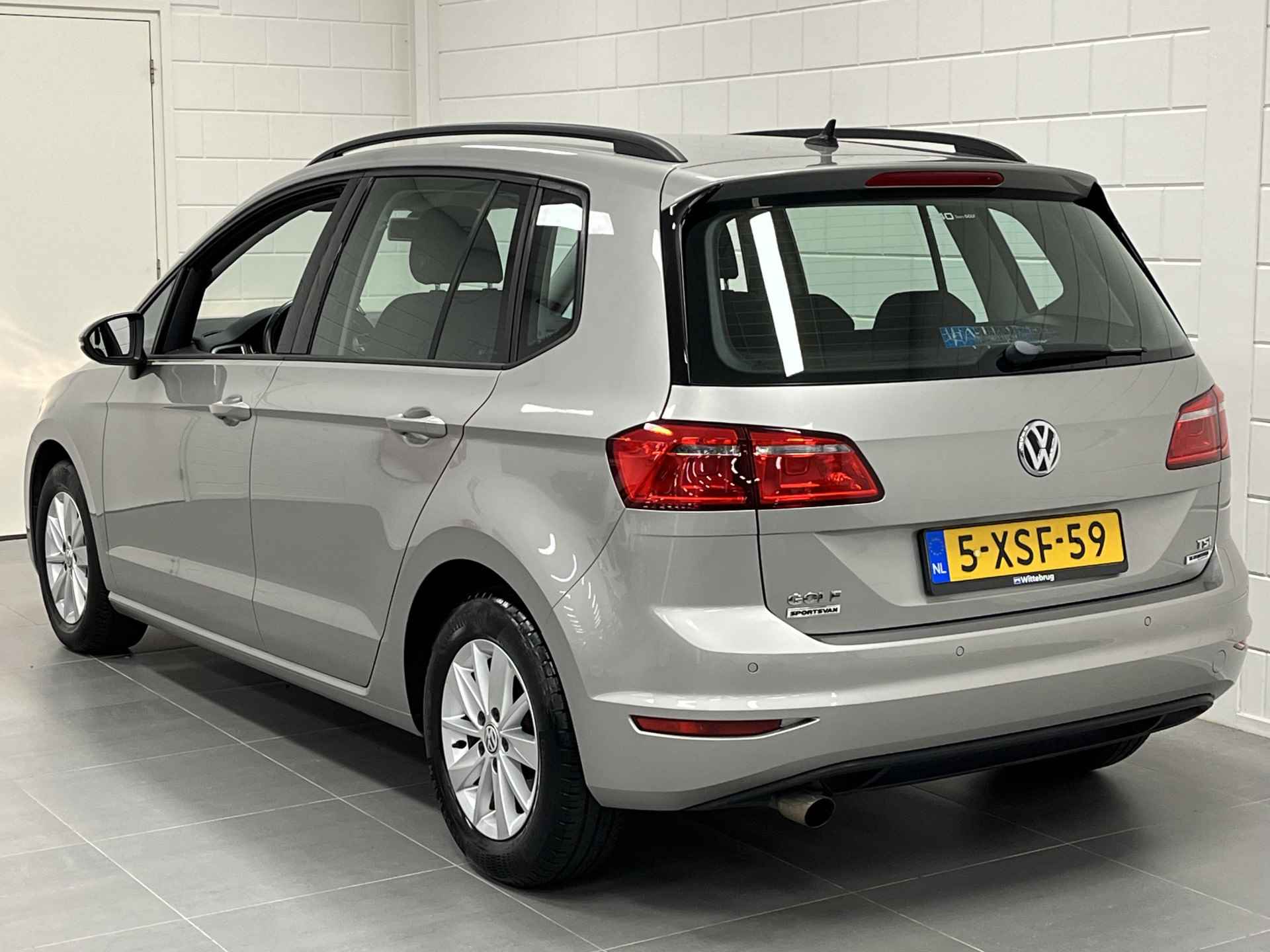 Volkswagen Golf Sportsvan 1.2 TSI Comfortline NAVIGATIE  | LICHTMETALEN VELGEN | CLIMATE CONTROL | LAGE KM STAND! - 11/44