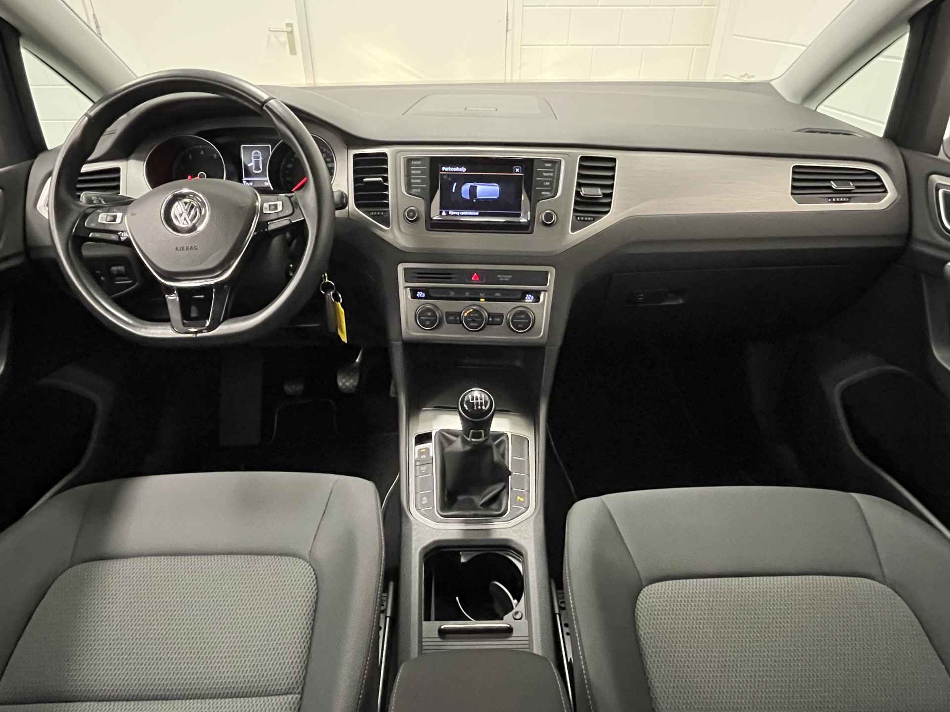 Volkswagen Golf Sportsvan 1.2 TSI Comfortline NAVIGATIE  | LICHTMETALEN VELGEN | CLIMATE CONTROL | LAGE KM STAND! - 15/44