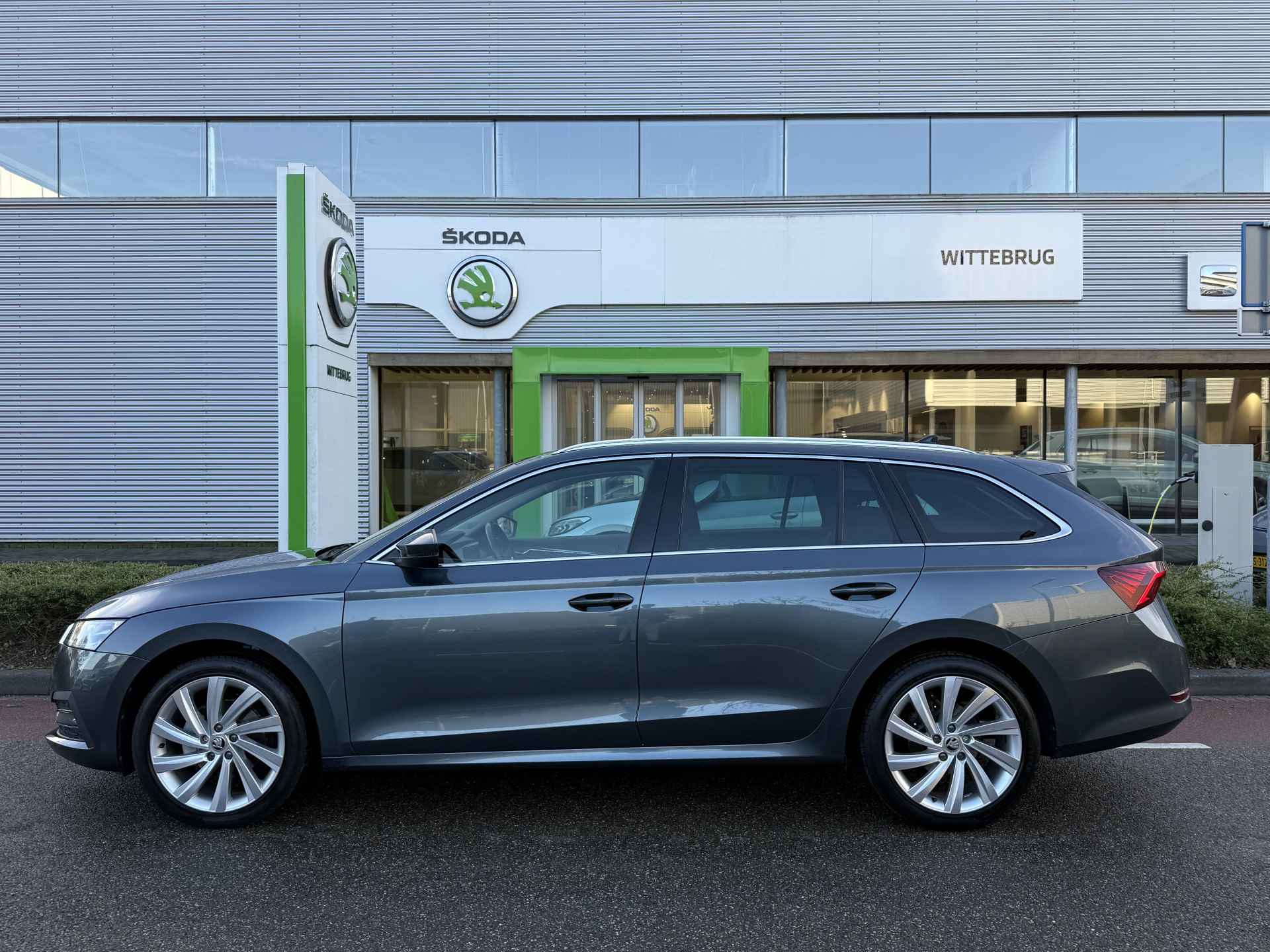 Škoda Octavia Combi 1.5 e-TSI Business Edition Plus / NAVI / APP.Connect / 18"LMV / Elektr. Bestuurdersstoel - 7/38