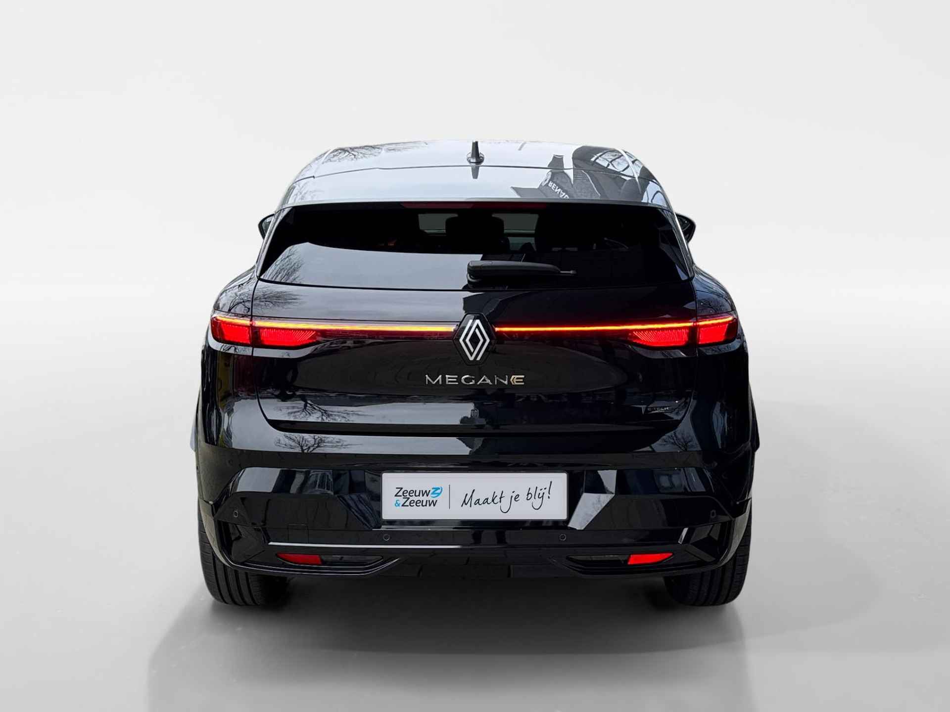 Renault Megane E-Tech Comfort Range Iconic 60 kWh | UIT VOORRAAD LEVERBAAR OP = OP NU MET €3.000,- SALE & SALE KORTING!!! - 10/28