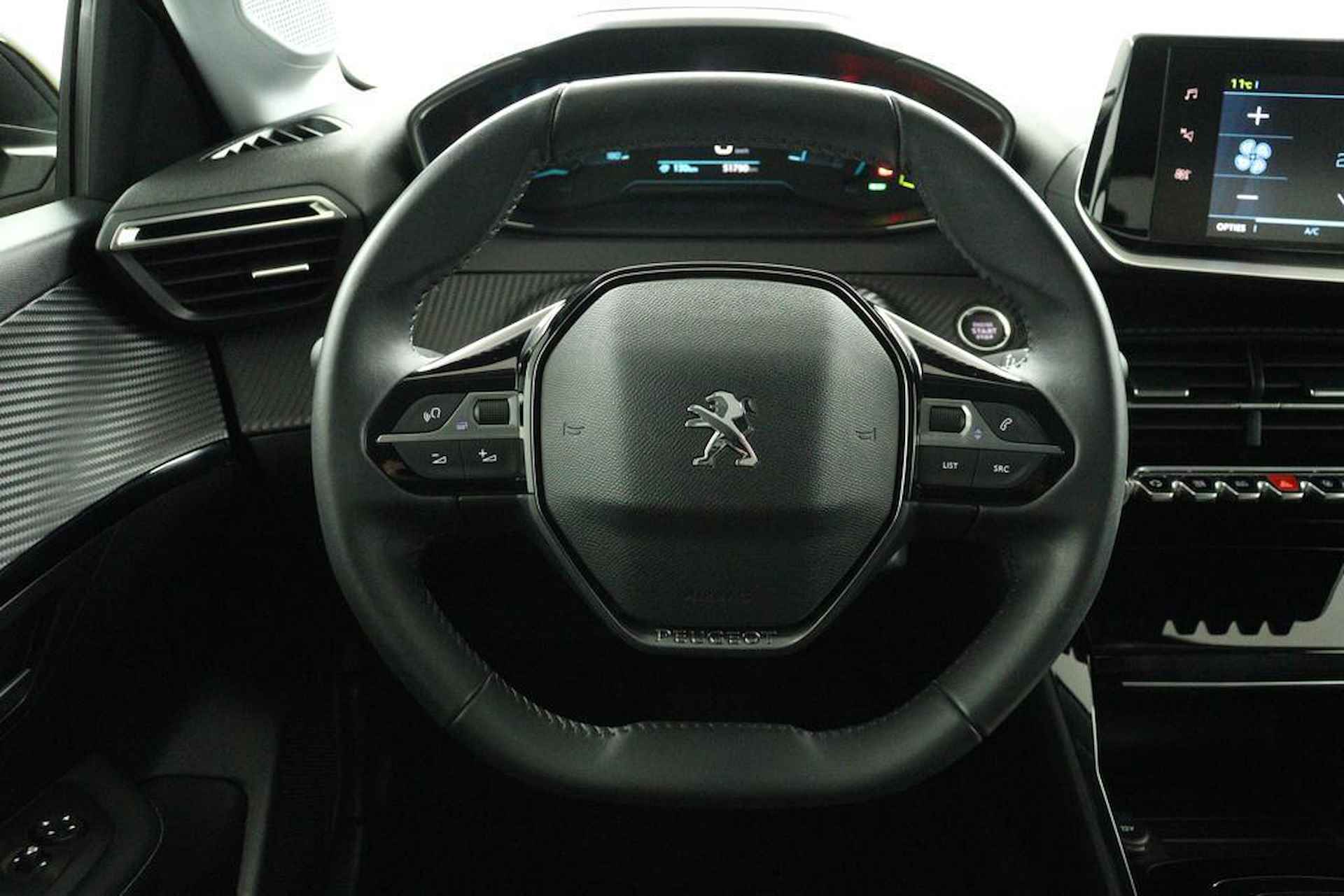 Peugeot 208 EV Allure 50 kWh 3 fase | Navigatie | Camera | Climate control | Cruise control | Carplay | DAB+ | PDC | LMV 16 inch - 29/53