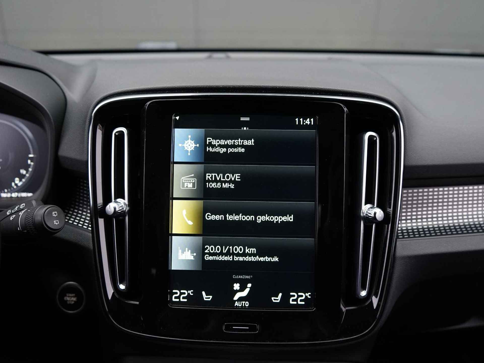 Volvo XC40 1.5 T4 Recharge R-Design Expression Privacy glass / Trekhaak / Camera / Stoel & stuurverw. - 20/27