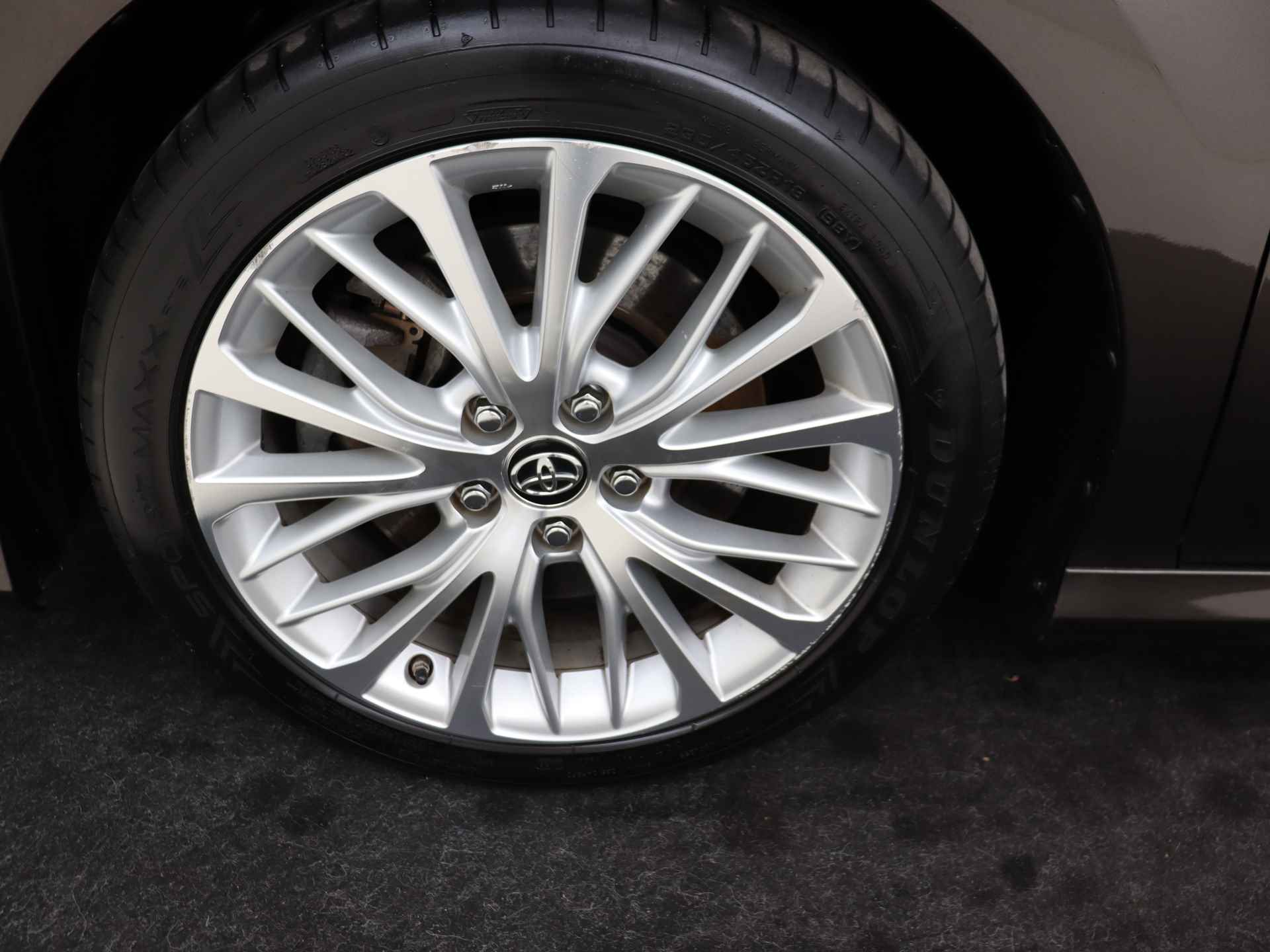 Toyota Camry 2.5 Hybrid Premium I Navigatie I Climate Control I Cruise Control Adaptief I Camera I Lederen Bekleding I 1e Eigenaar I Stoelverwarming Voor I Keyless Entry/Start I - 39/47