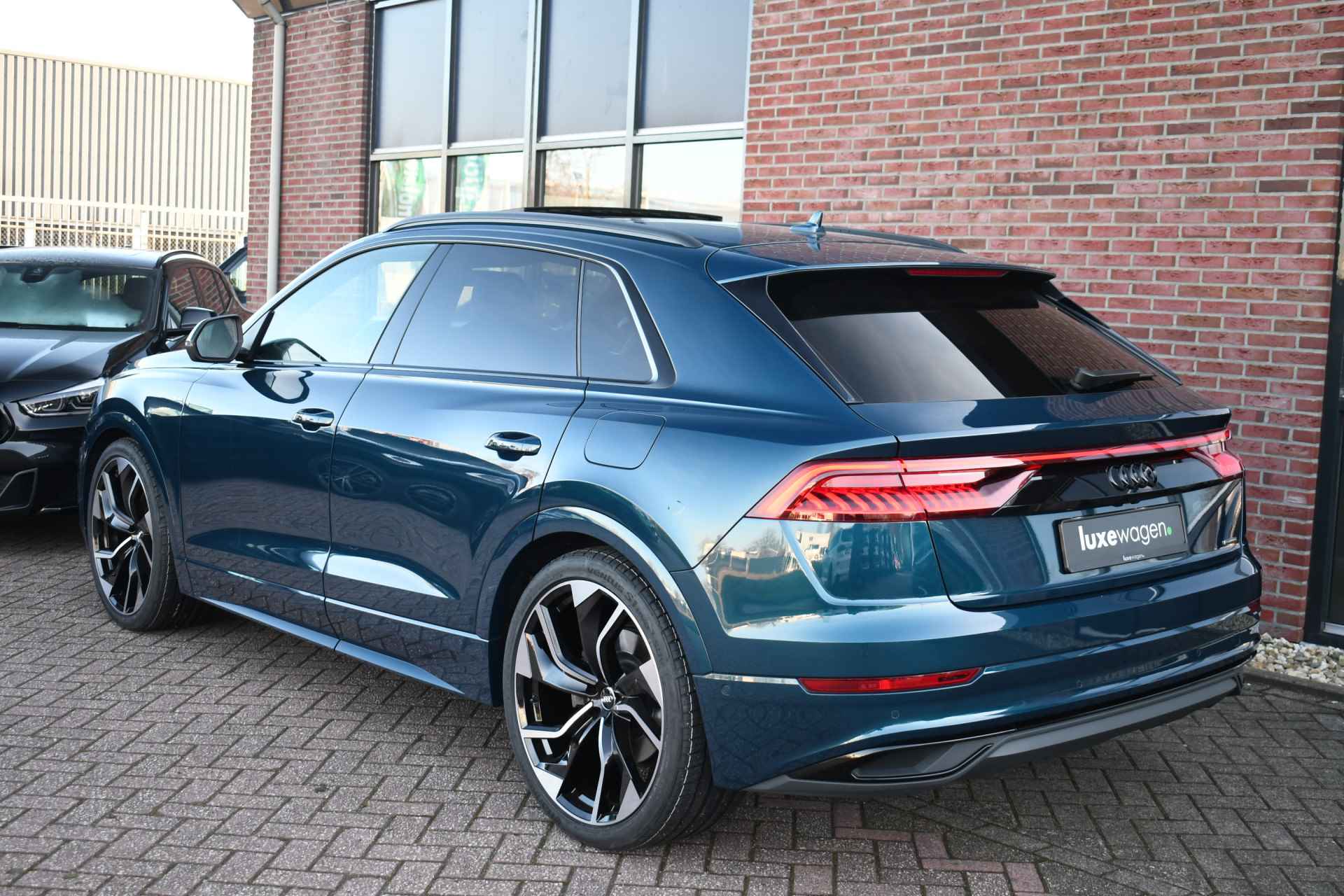 Audi Q8 55 TFSI e quattro S-Line S-zetels Pano 23inch Trekh B&O ACC Softclose - 62/86