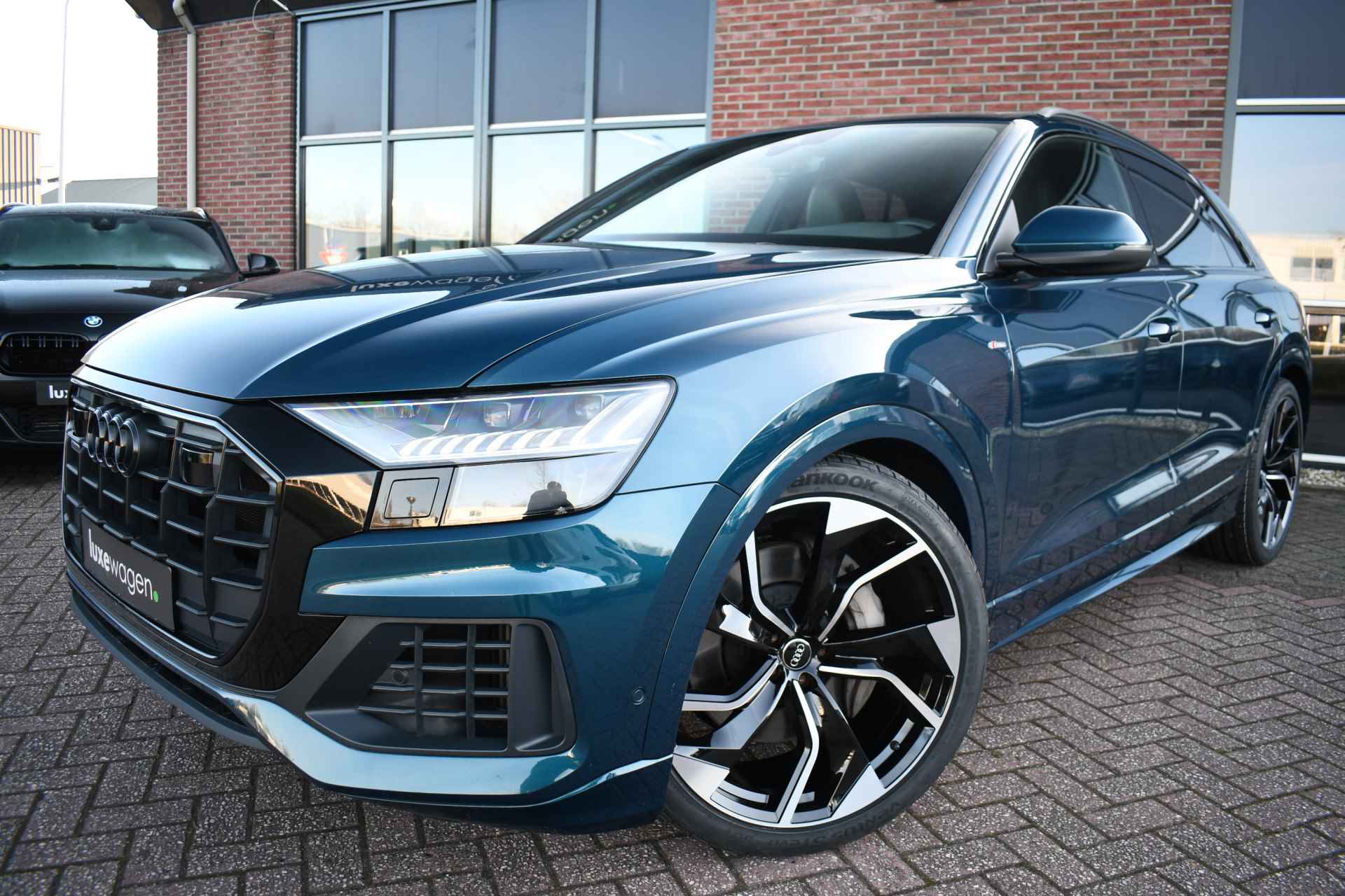 Audi Q8 55 TFSI e quattro S-Line S-zetels Pano 23inch Trekh B&O ACC Softclose - 79/86