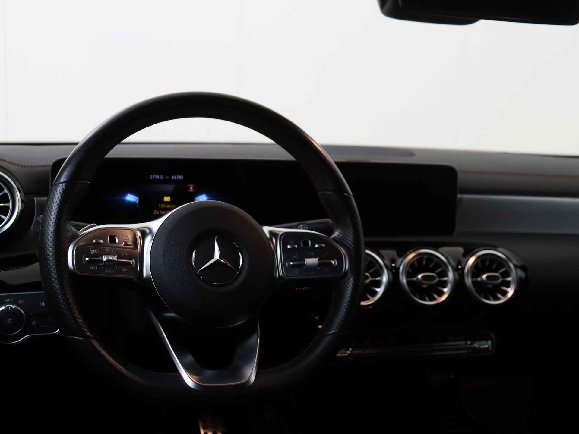 Mercedes-Benz CLA-Klasse 200 Business Solution AMG | Panoramadak | Camera | Widescreen - 7/43