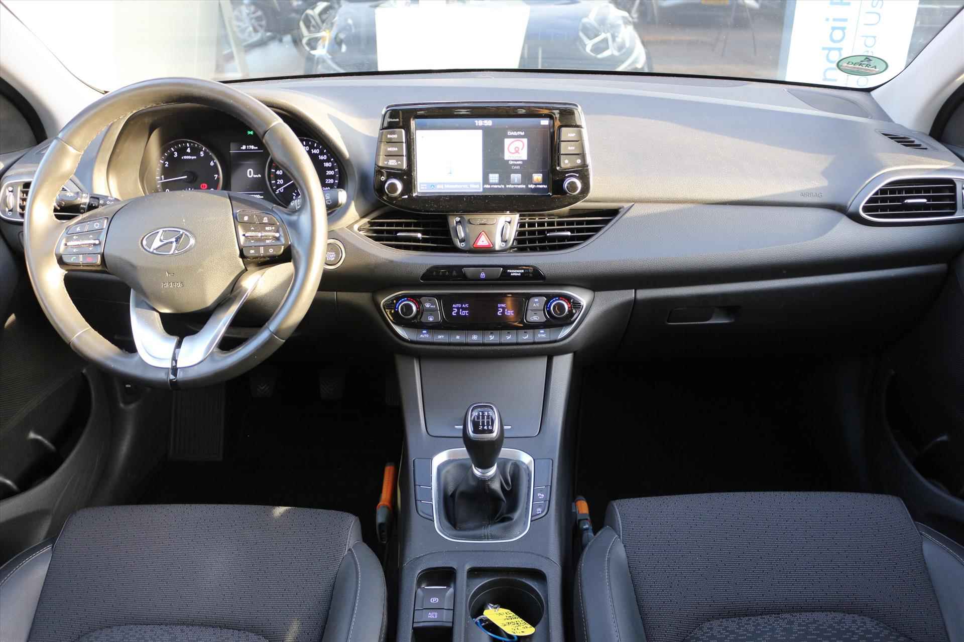 Hyundai I30 1.4 T-GDi 140pk Premium RIJKLAAR - 7/17