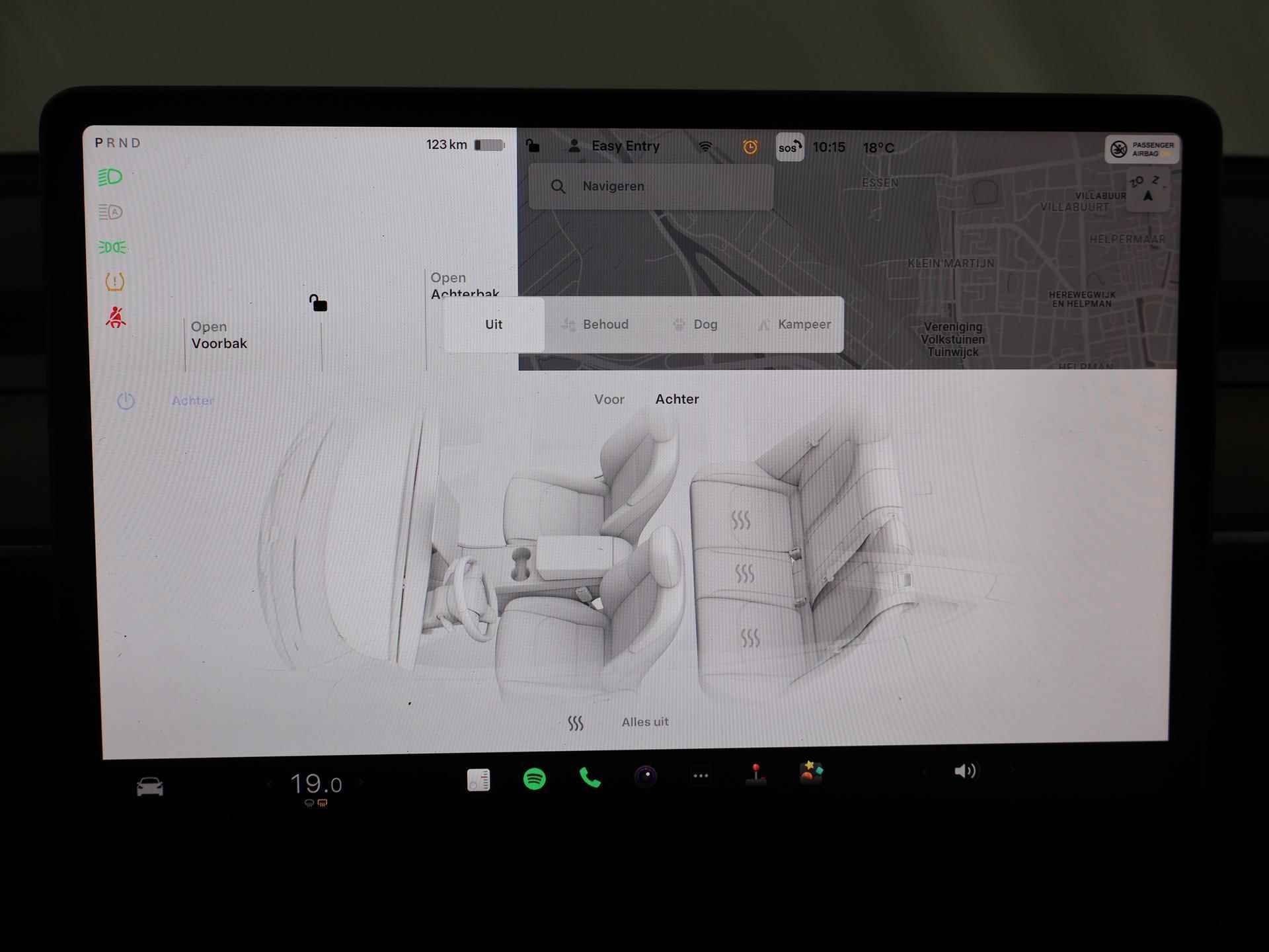 Tesla Model Y Long Range AWD 75 kWh | Ele. verstelbare stoelen + Geheugen | Camera | Panoramadak | Navigatie | Keyless Start & GO | Trekhaak | - 39/51