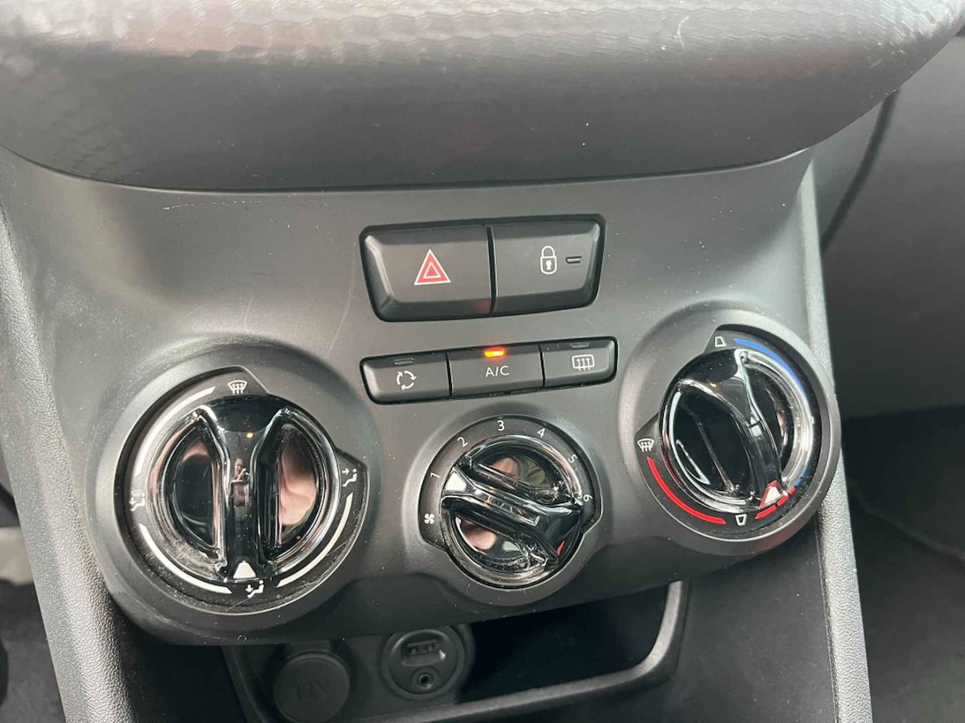 PEUGEOT 2008 1.2 110pk Navi Carplay Led Airco - 11/20