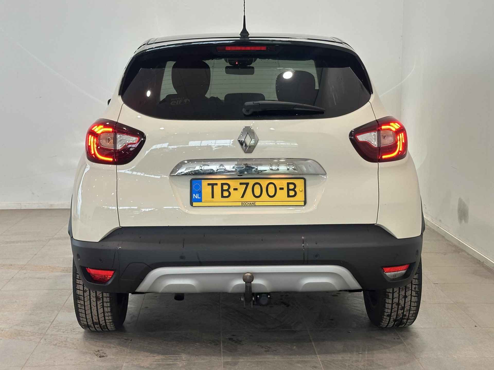 Renault Captur 0.9 TCe 90 Intens | Trekhaak | Navigatie | Climate Control | Cruise Control | Parkeersensoren voor, zij, achter en achteruitrijcamera - 4/30