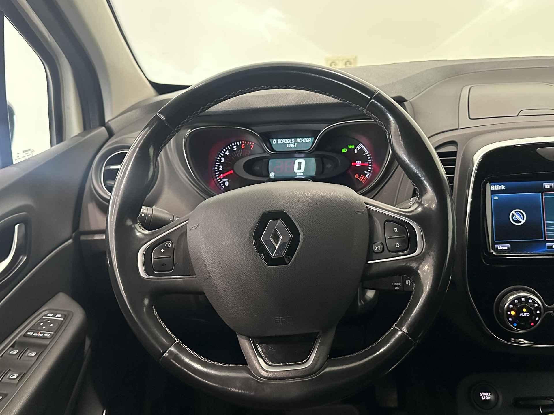 Renault Captur 0.9 TCe 90 Intens | Trekhaak | Navigatie | Climate Control | Cruise Control | Parkeersensoren voor, zij, achter en achteruitrijcamera - 18/30