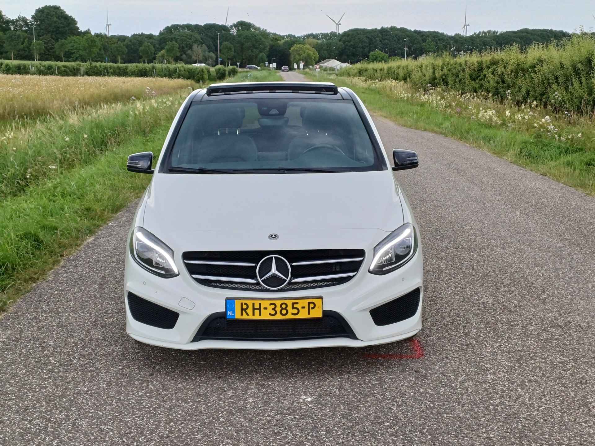 Mercedes-Benz B-Klasse 180 EDITION | NL | AMG-Line | Pano Dak | LED | Camera | Navi | Cruise | 18 INCH - 5/48