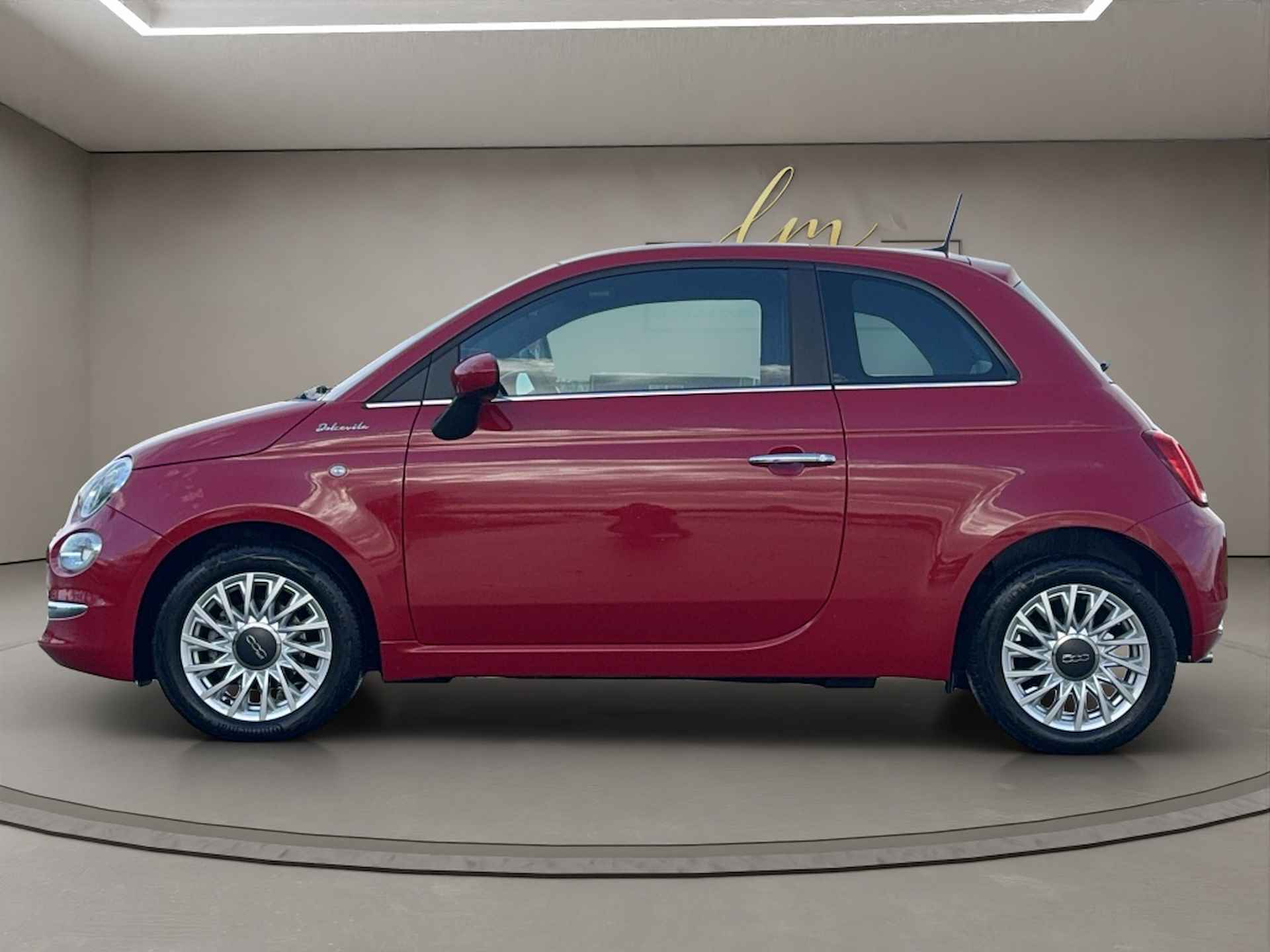 Fiat 500 1.0 Hybrid Dolcevita 2023 ROOD | Panoramadak | Airco | Apple Car - 2/22