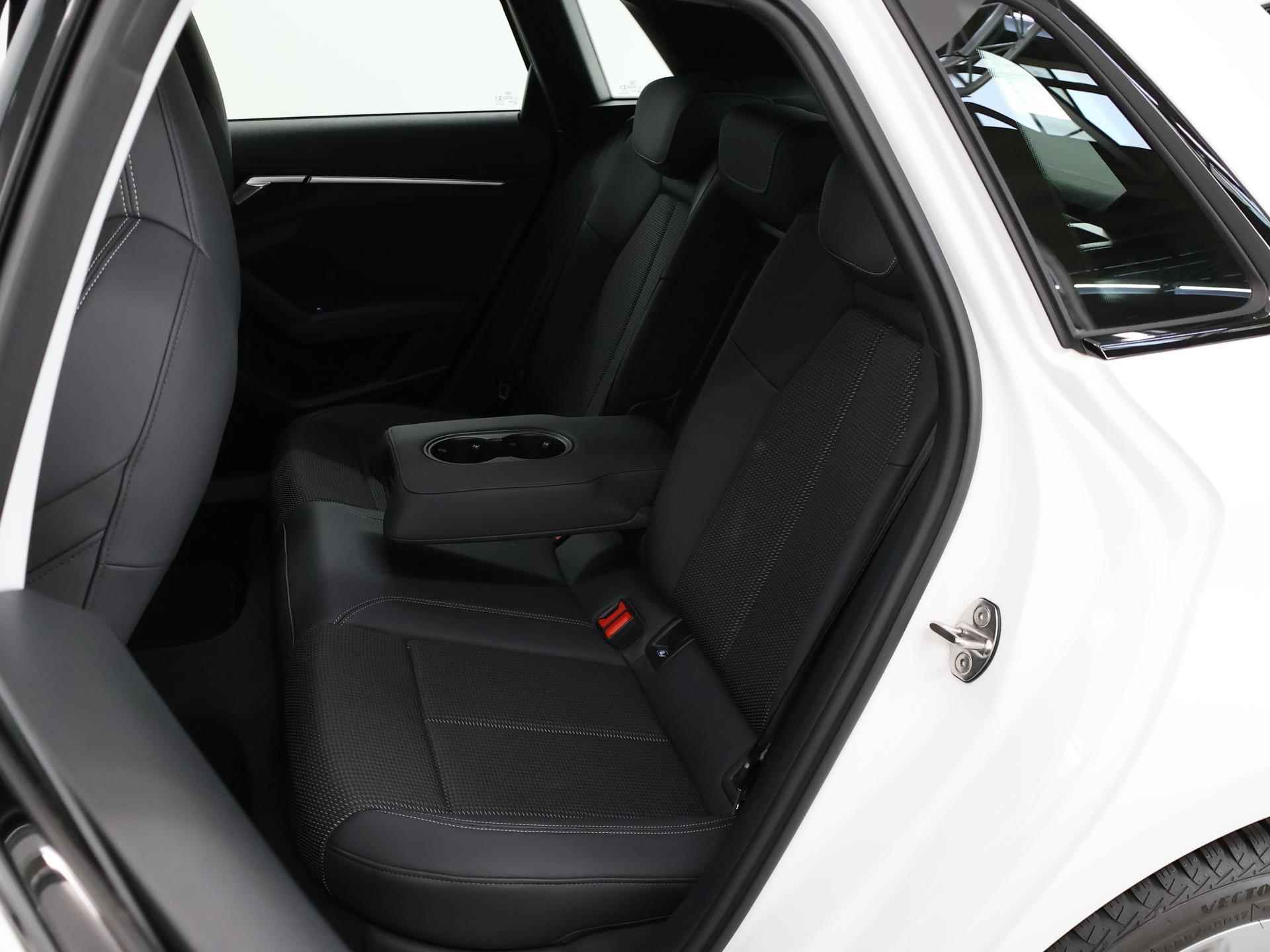 Audi A3 Sportback 40 TFSI S-line E Edition | Phev | Panoramadak | Virtual Cockpit | Navigatie | Adaptieve Cruise Control | Apple Carplay / Android Auto | Stoelverwarming | - 12/51