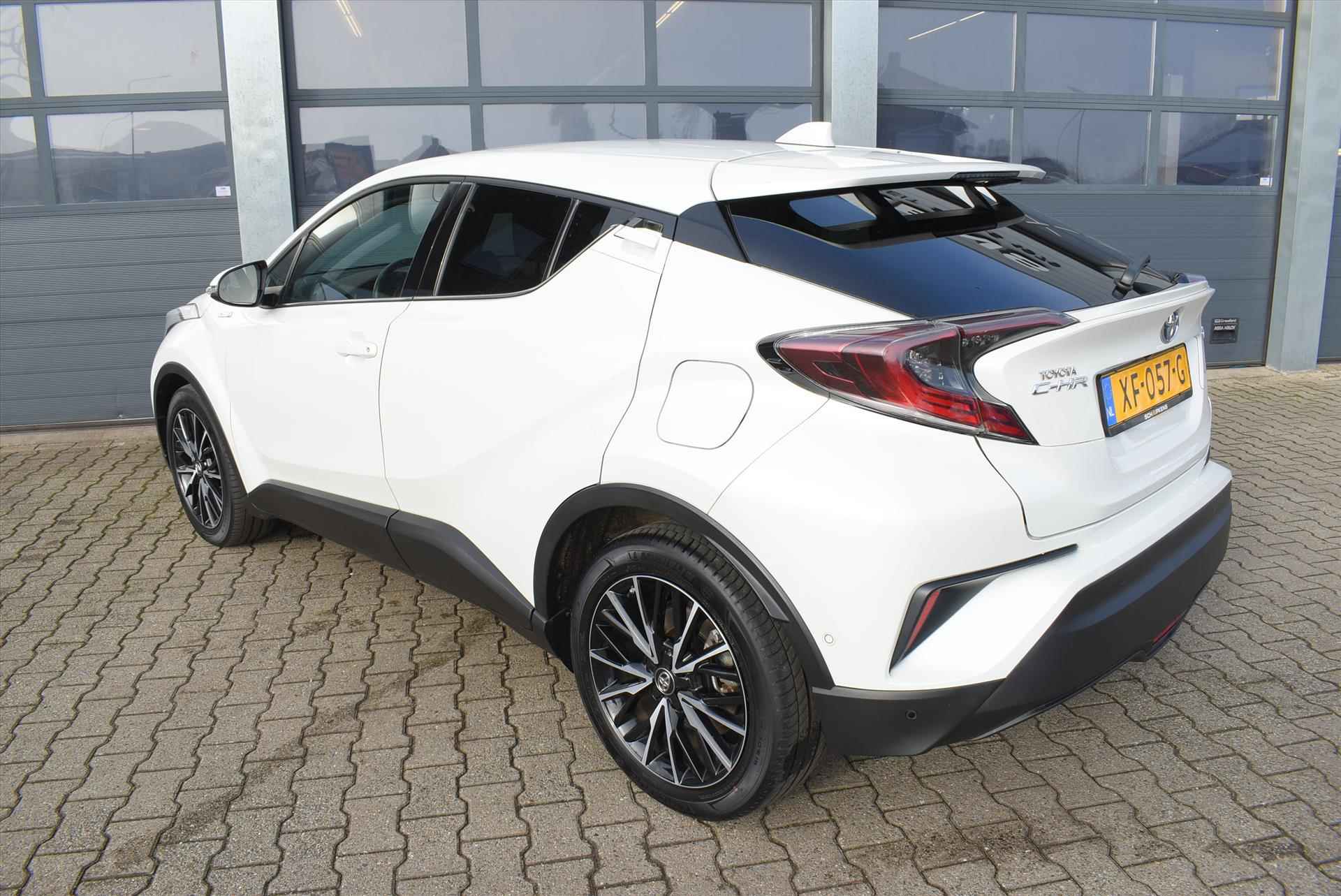 TOYOTA C-Hr 1.8 Hybrid 122pk CVT Executive - 3/44