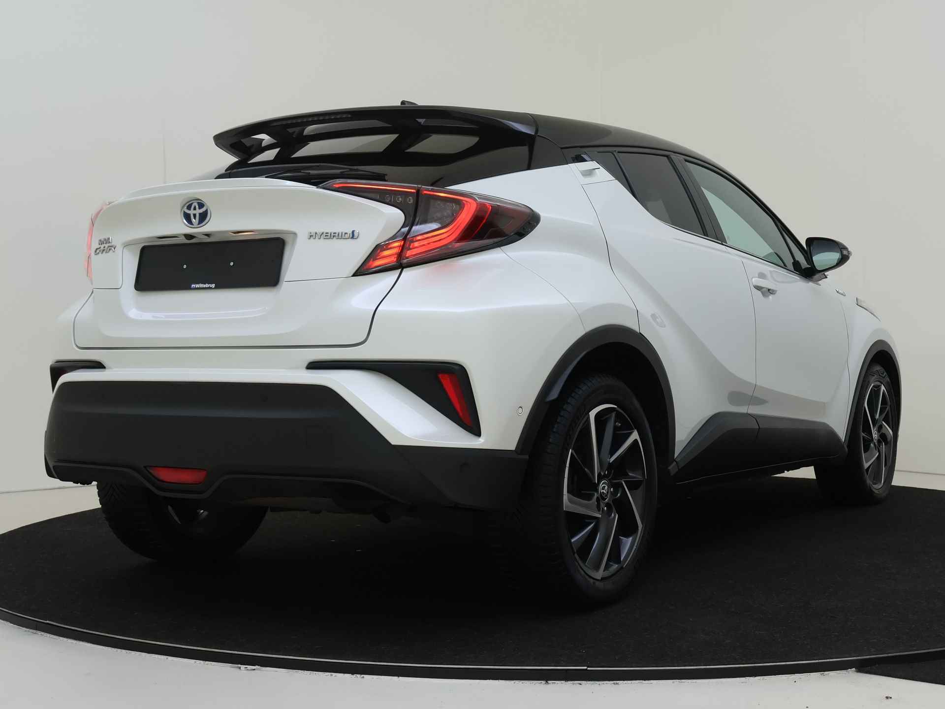 Toyota C-HR 1.8 Hybrid Bi-Tone | Navigatie | Camera | 18 Inch Lichtmetalen Velgen - 11/45