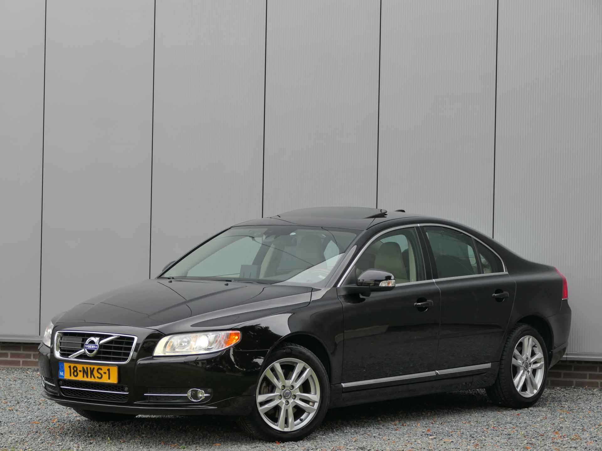 Volvo S80 3.2 AWD Summum Afneembare trekhaak / Schuifdak / Stoelventilatie / Parkeercamera - 1/27