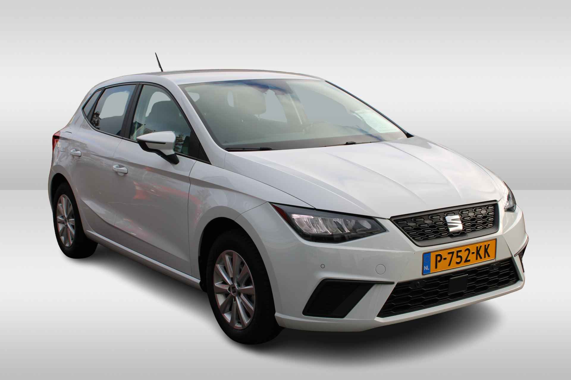 SEAT Ibiza 1.0 EcoTSI Style Business Intense Parkeersensoren / Navigatie / Wimterpakket / Extra getint glas / Virtual Cockpit - 6/36