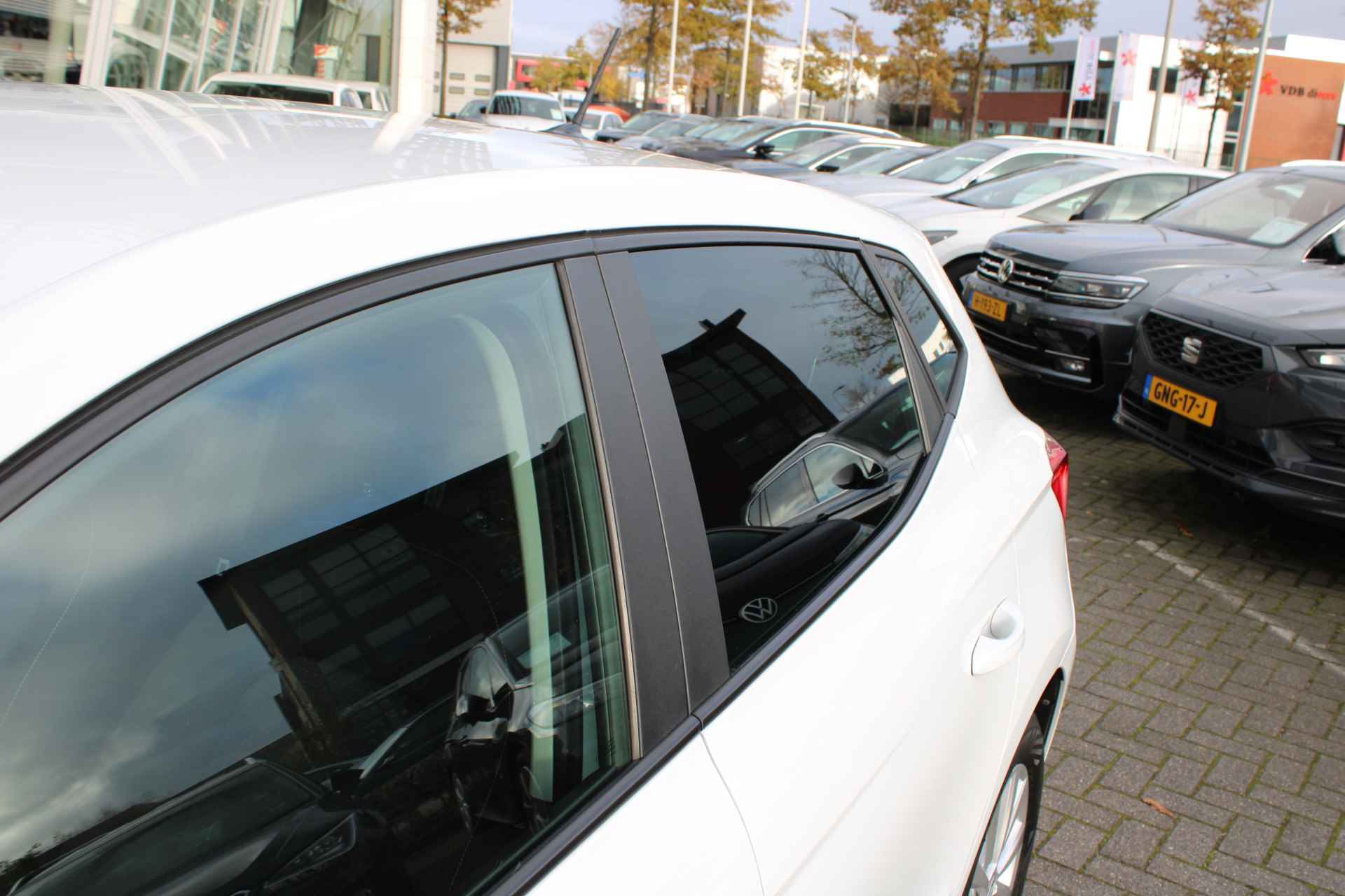 SEAT Ibiza 1.0 EcoTSI Style Business Intense Parkeersensoren / Navigatie / Wimterpakket / Extra getint glas / Virtual Cockpit - 29/36