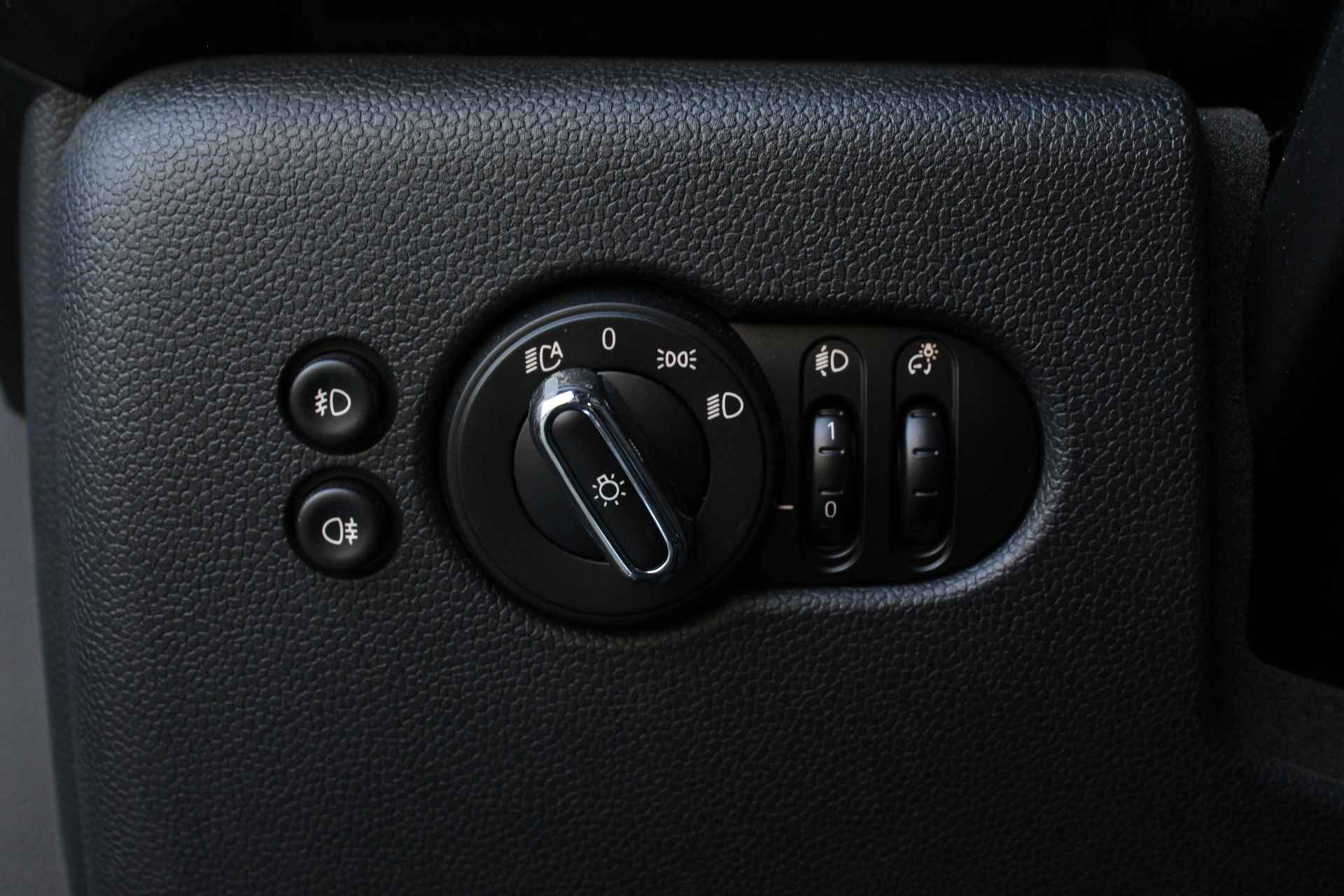 MINI Hatchback Cooper Salt / LED / Comfort Access / Harman-Kardon / Park Assistant / Stoelverwarming / Navigatie / Cruise Control - 16/27